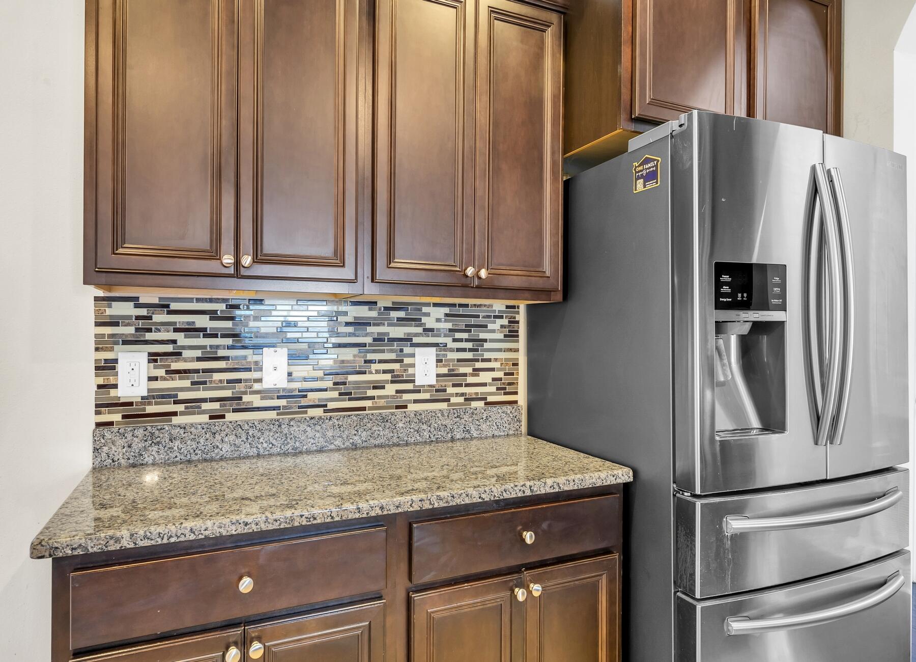 AUTUMN WOODS - Residential Lease