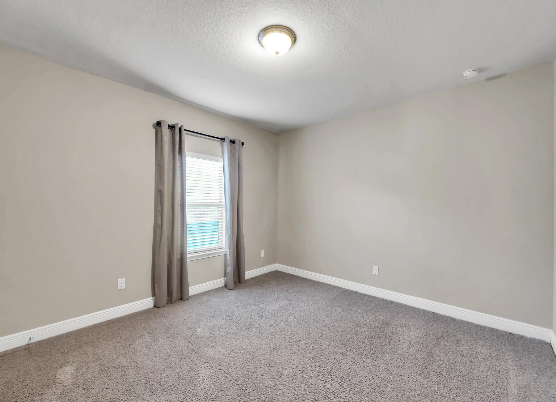 AUTUMN WOODS - Residential Lease