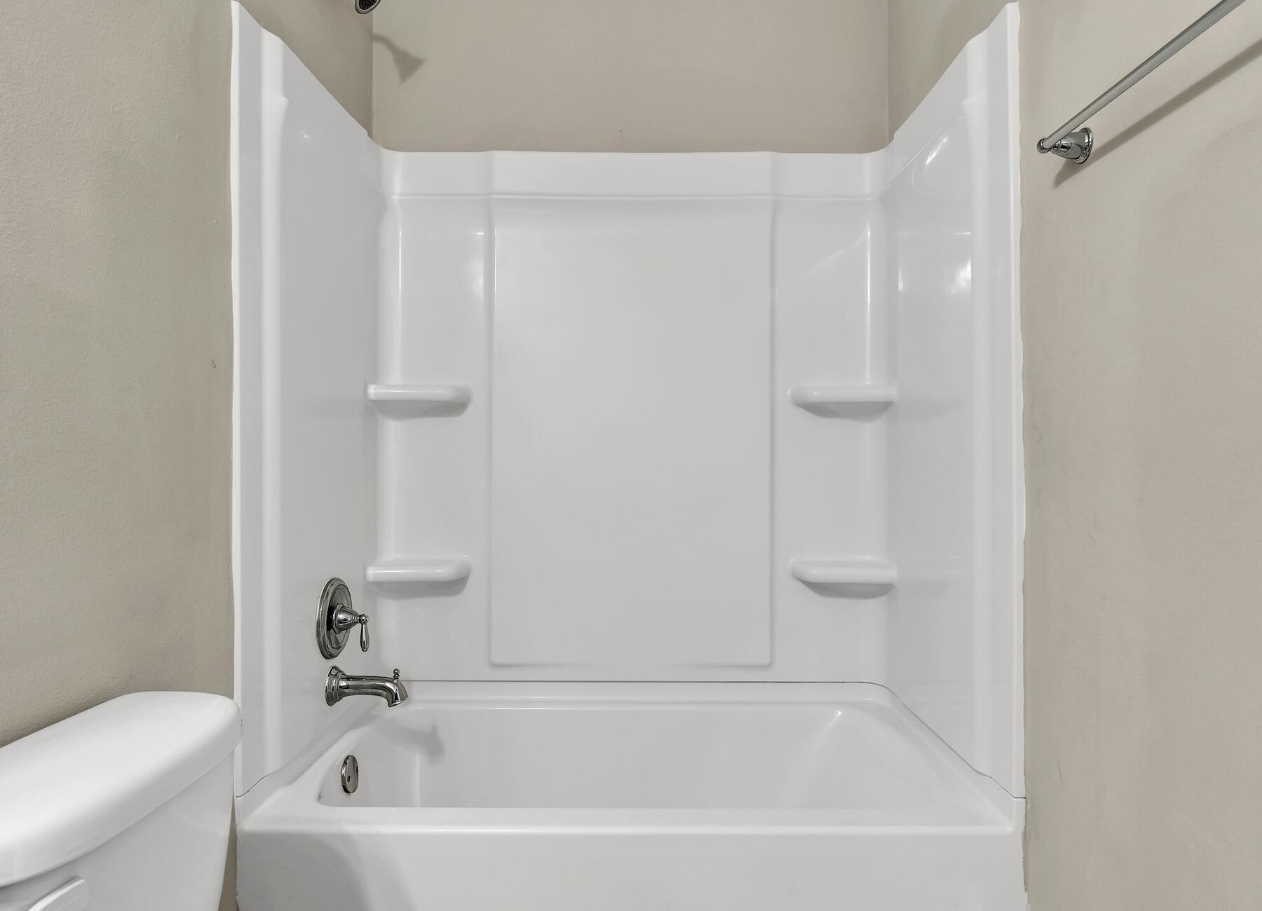 AUTUMN WOODS - Residential Lease