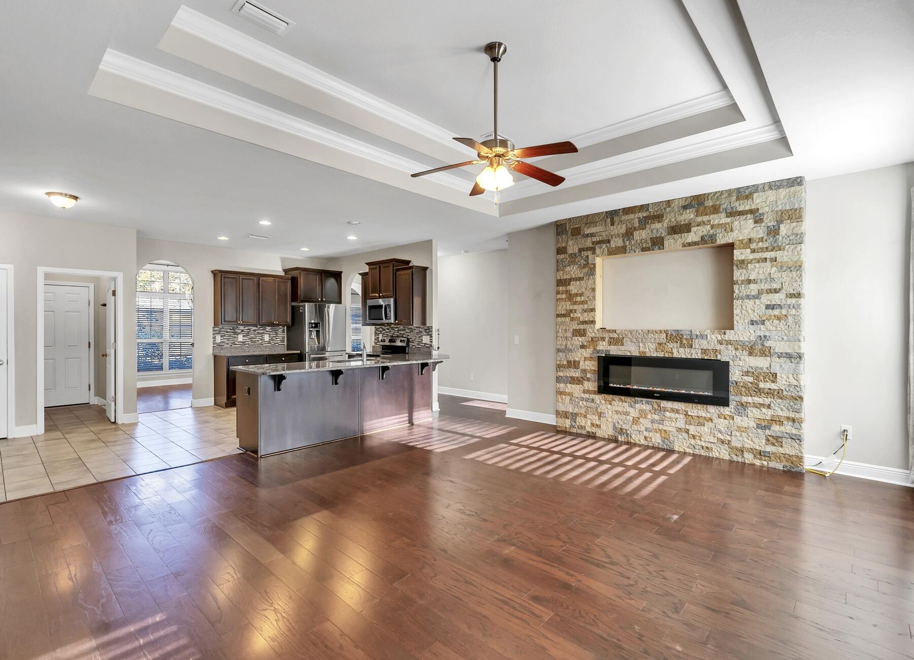 AUTUMN WOODS - Residential Lease