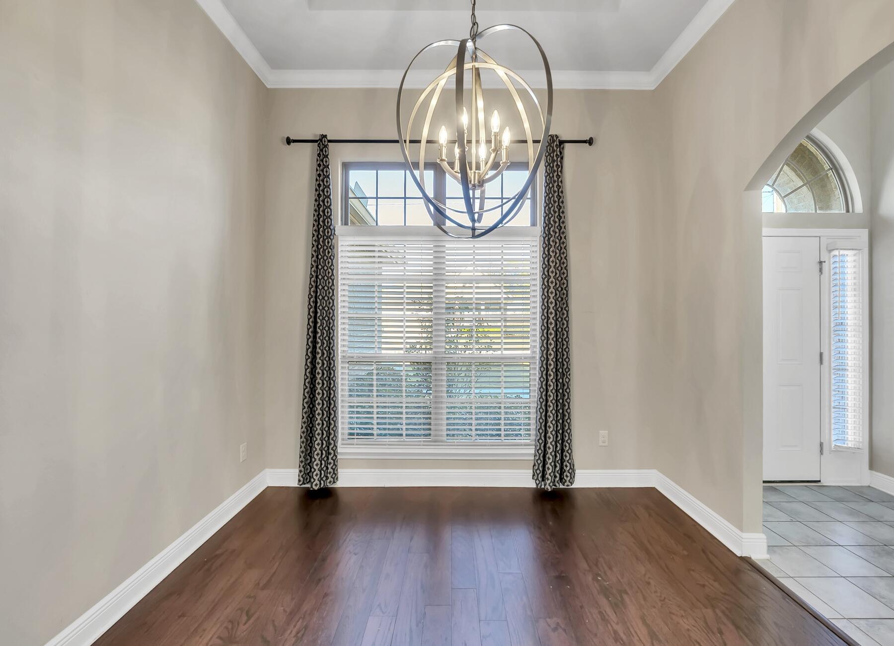 AUTUMN WOODS - Residential Lease