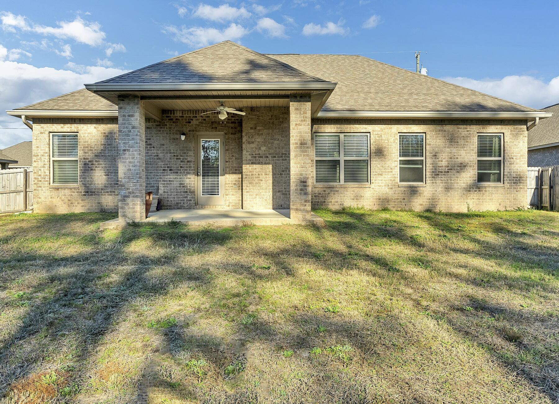 AUTUMN WOODS - Residential Lease