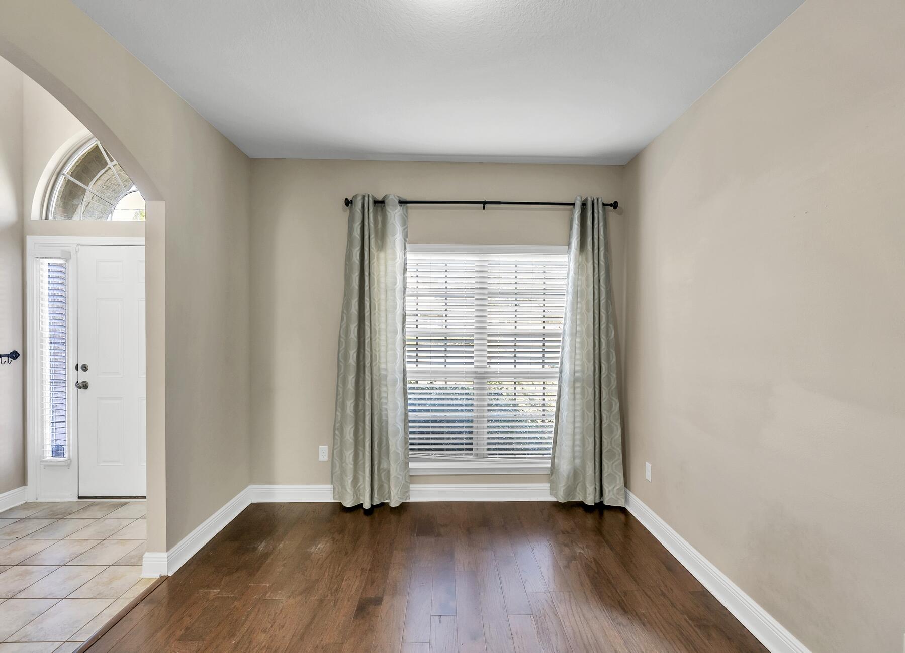 AUTUMN WOODS - Residential Lease