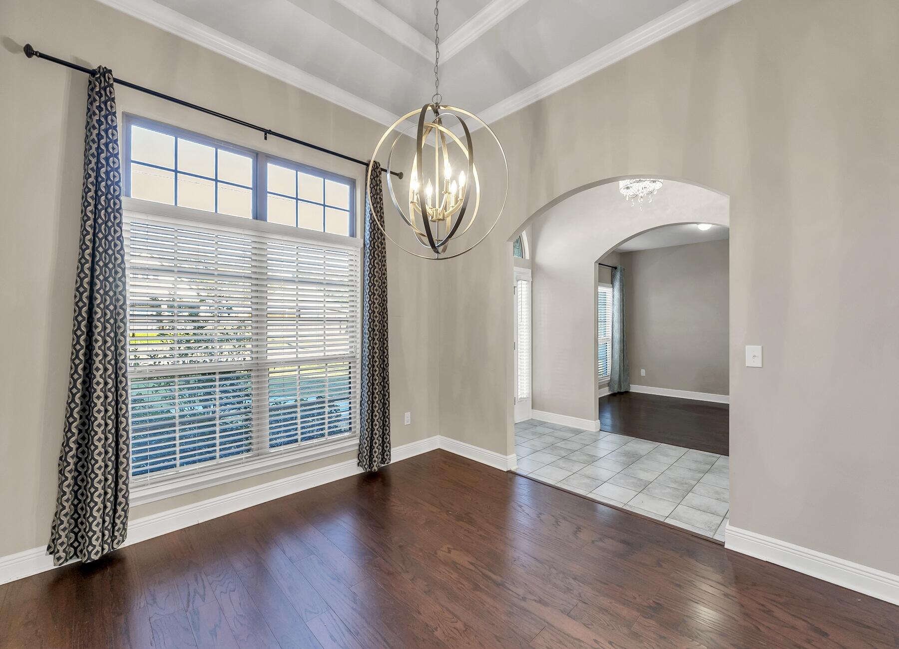 AUTUMN WOODS - Residential Lease