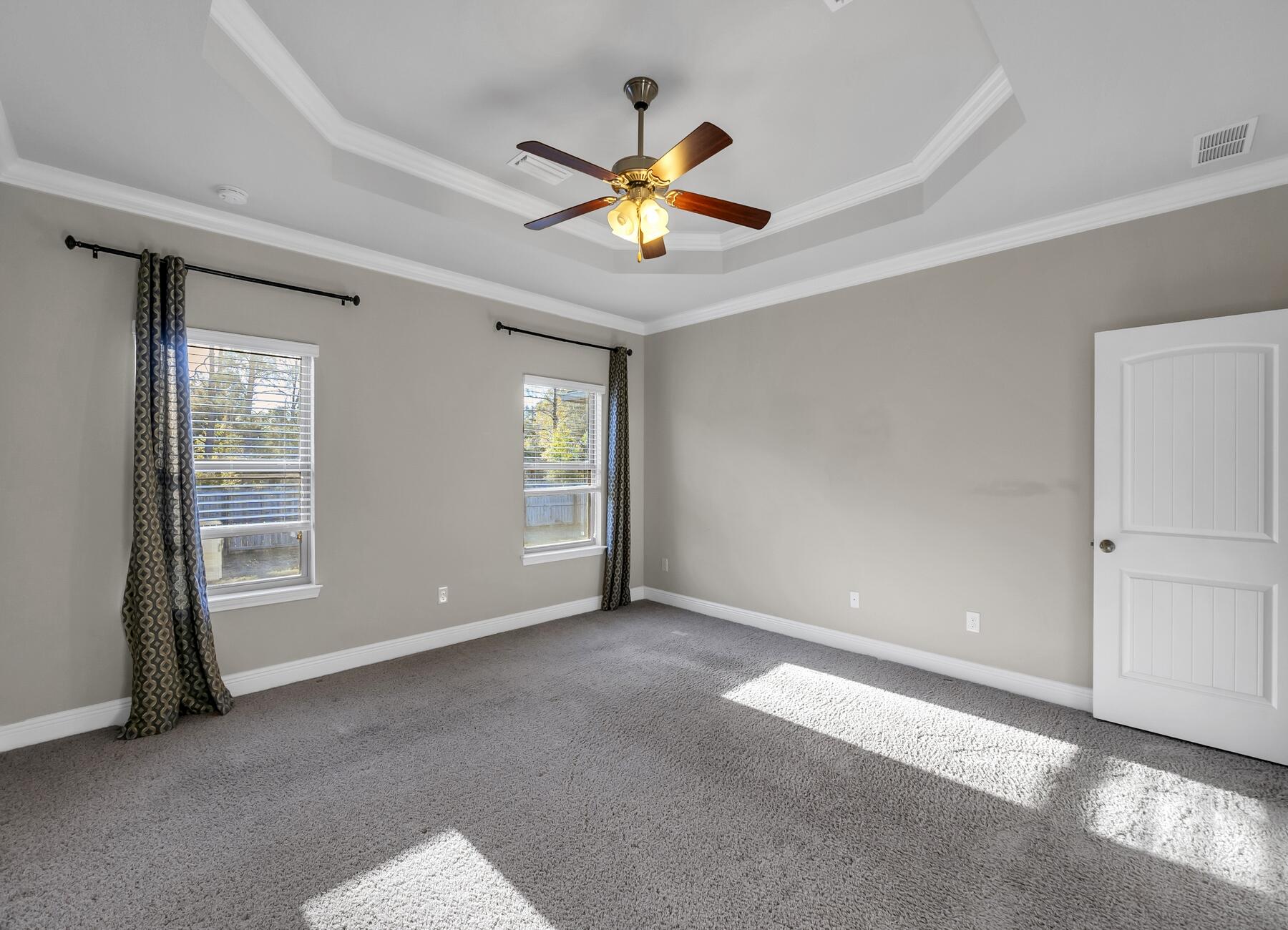 AUTUMN WOODS - Residential Lease