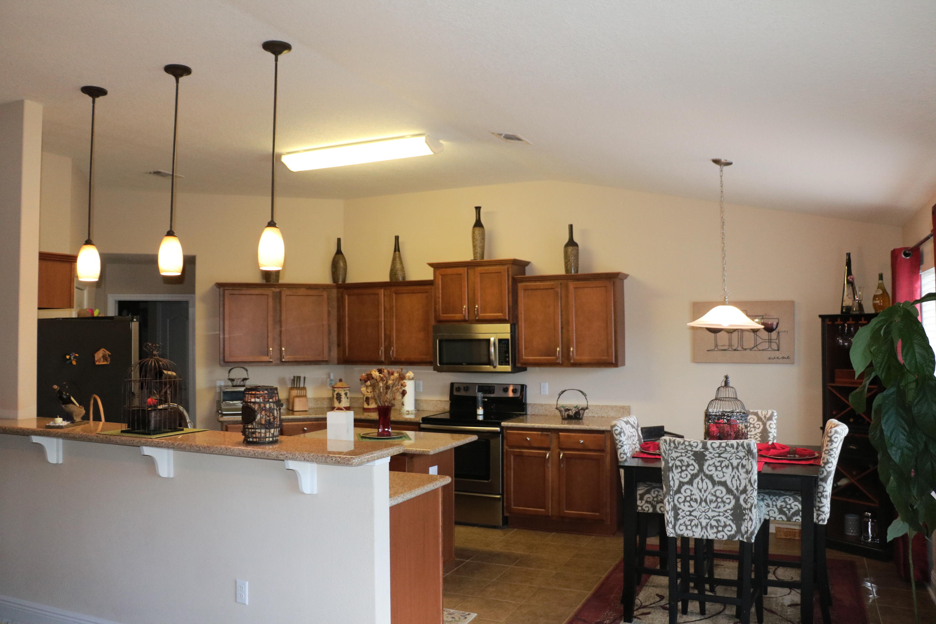 SILVER SPRINGS EST - Residential