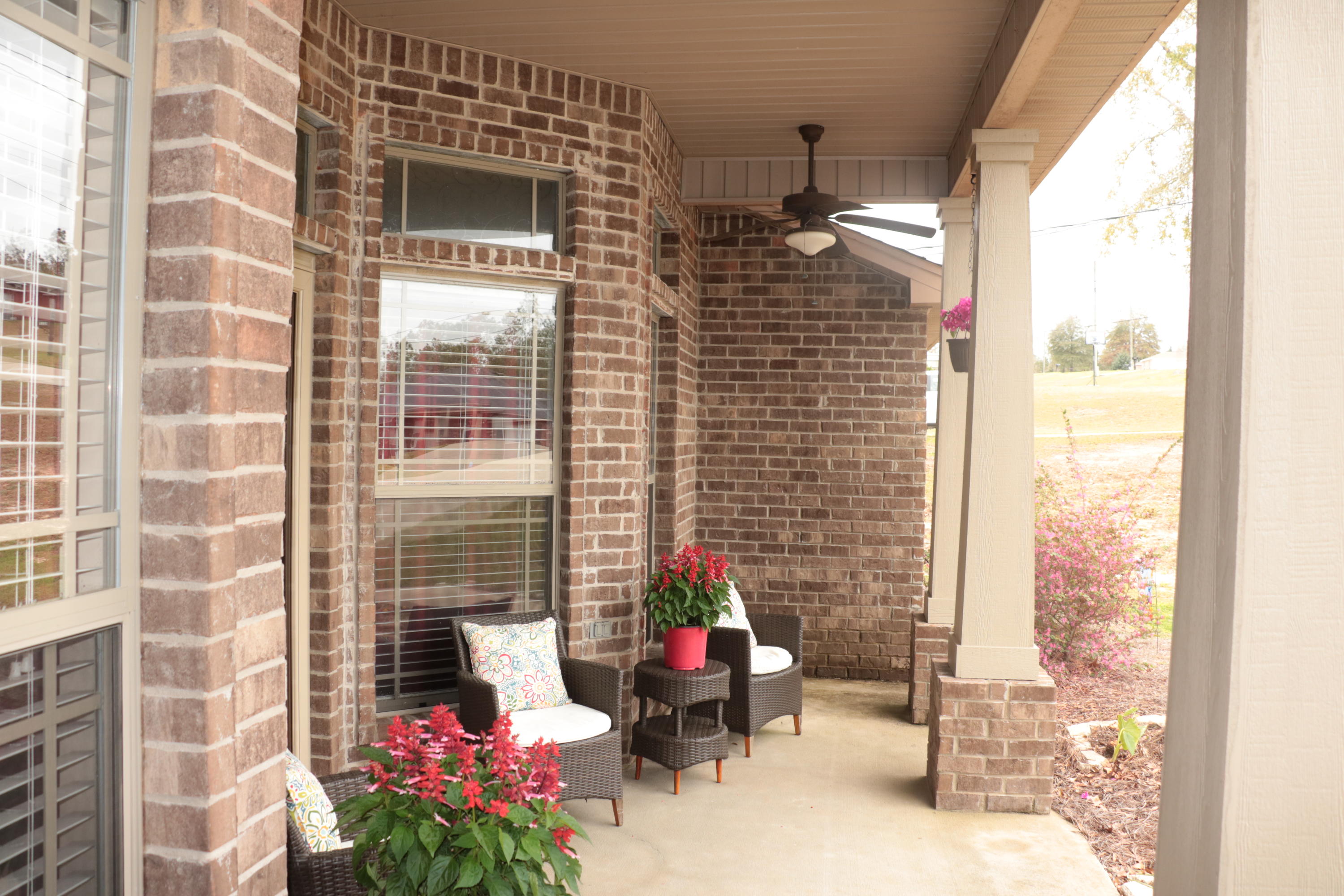 SILVER SPRINGS EST - Residential