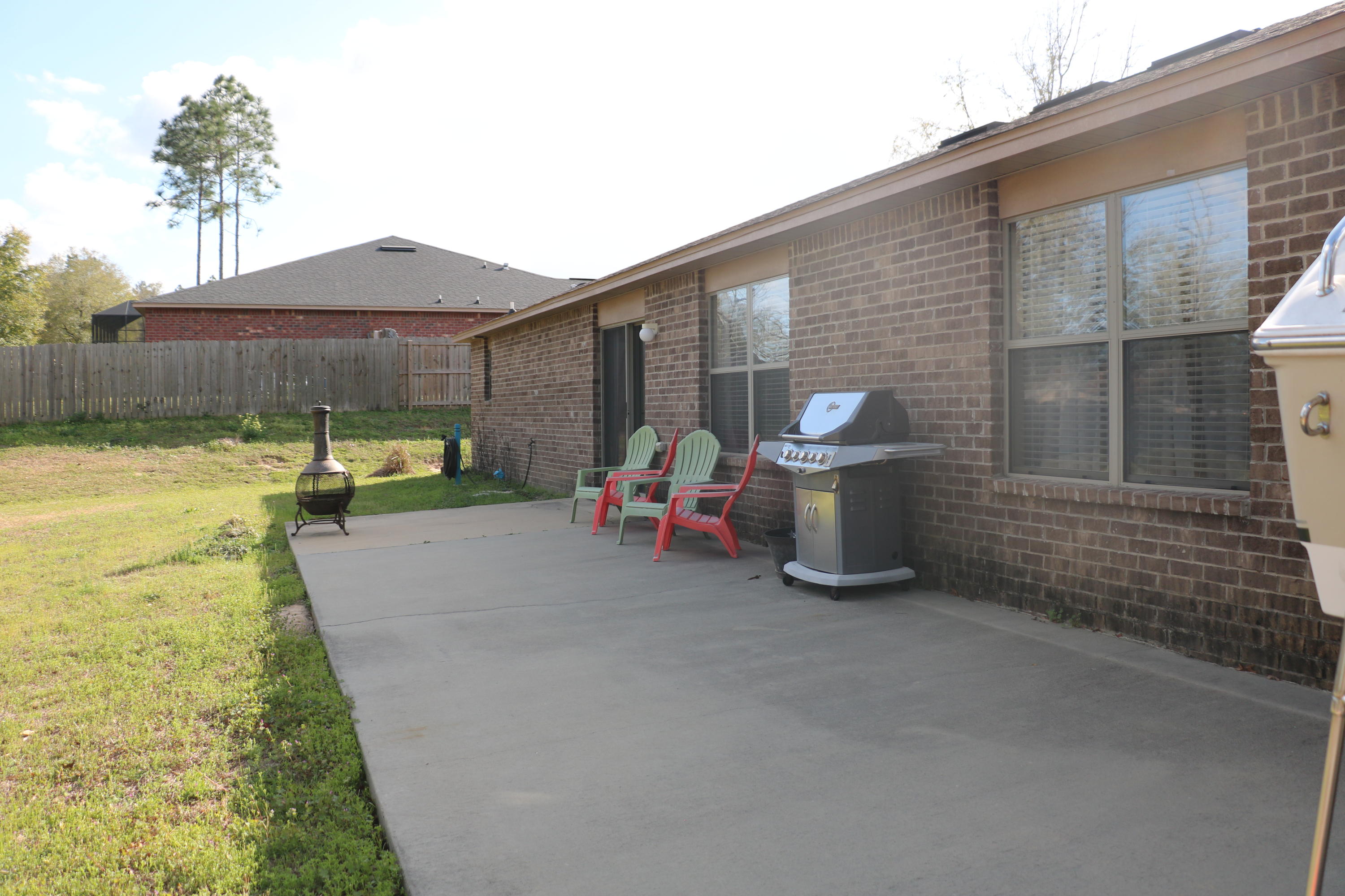 SILVER SPRINGS EST - Residential