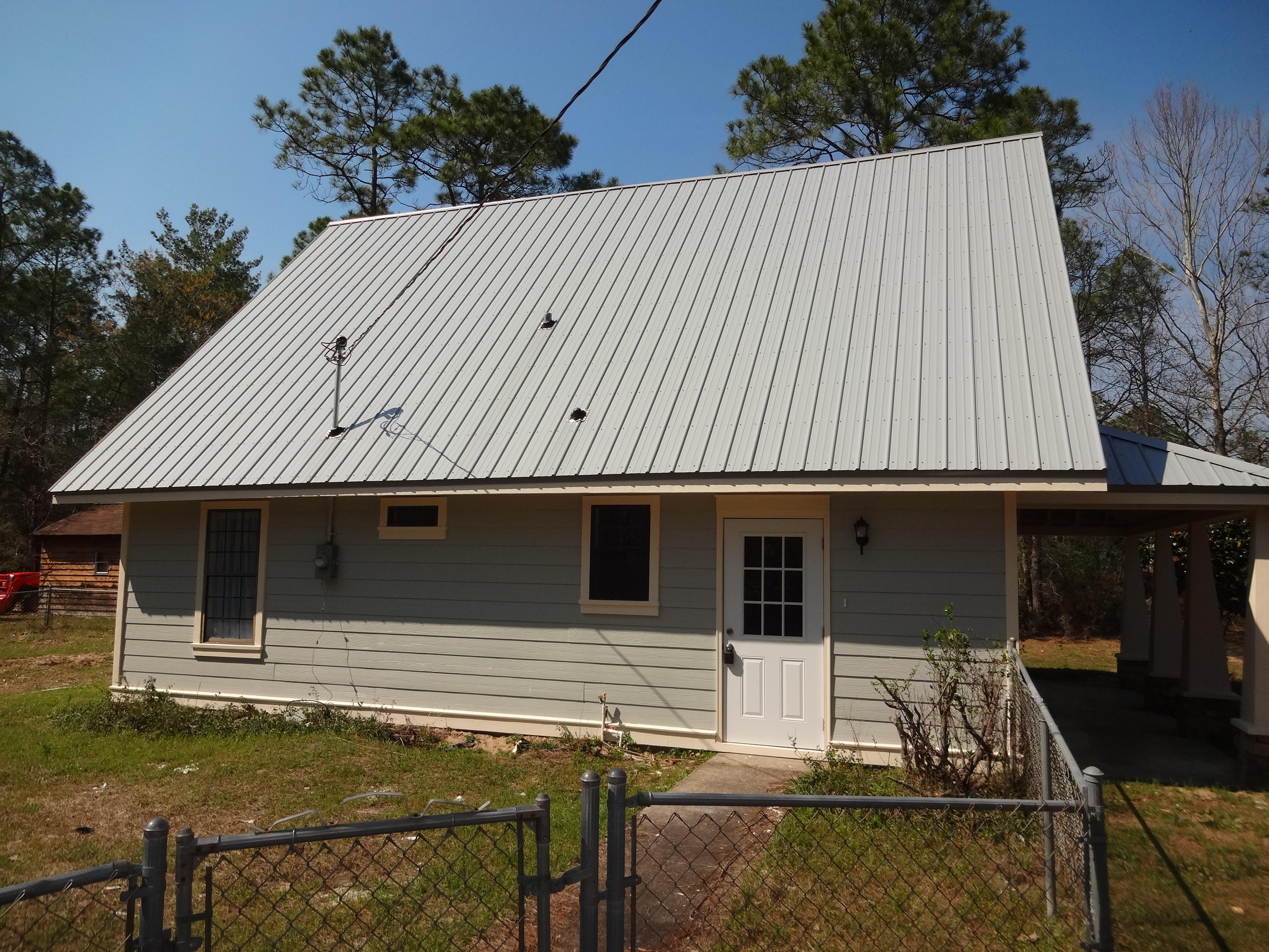 RUSTLING PINES - Residential