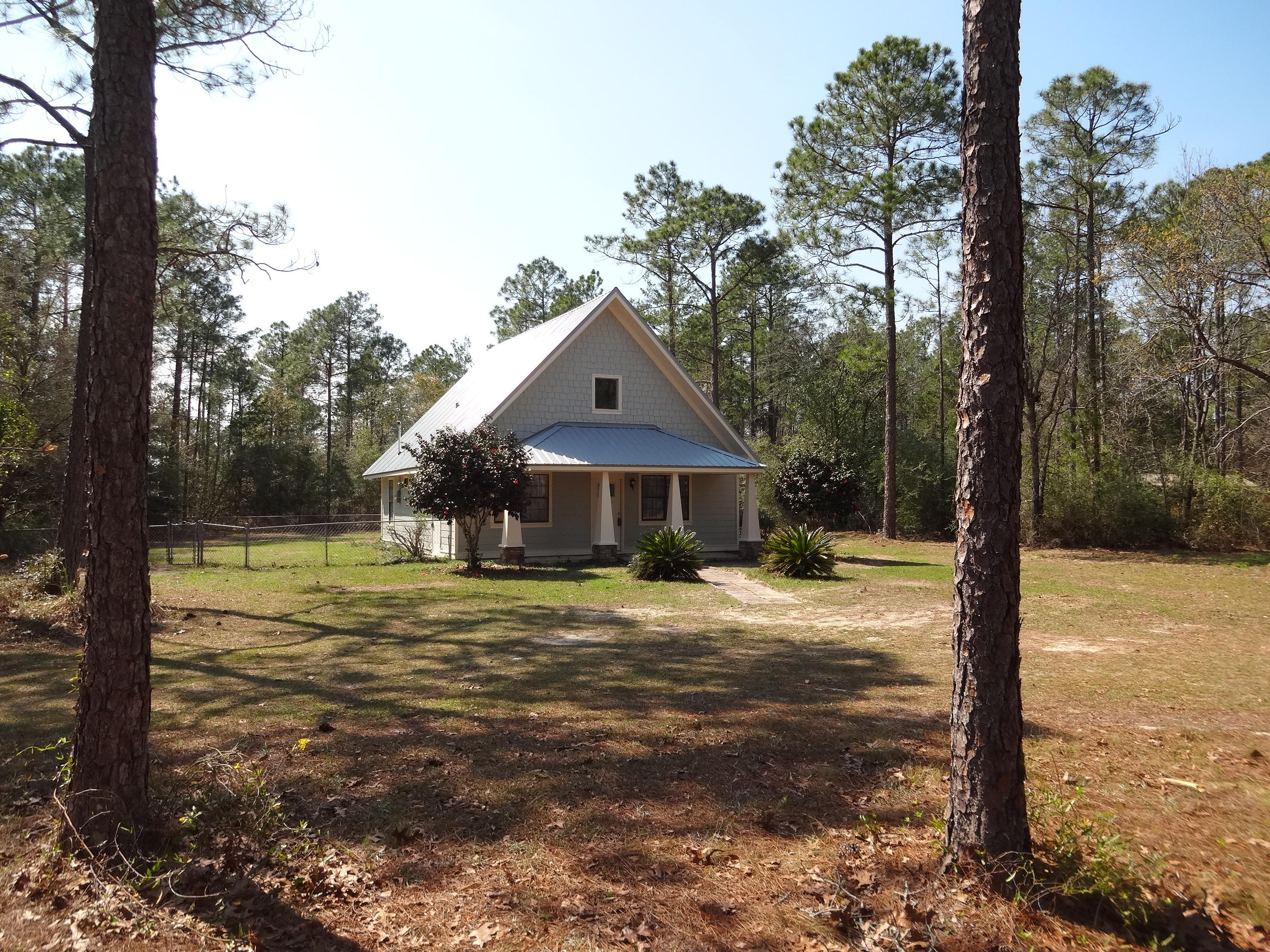 RUSTLING PINES - Residential