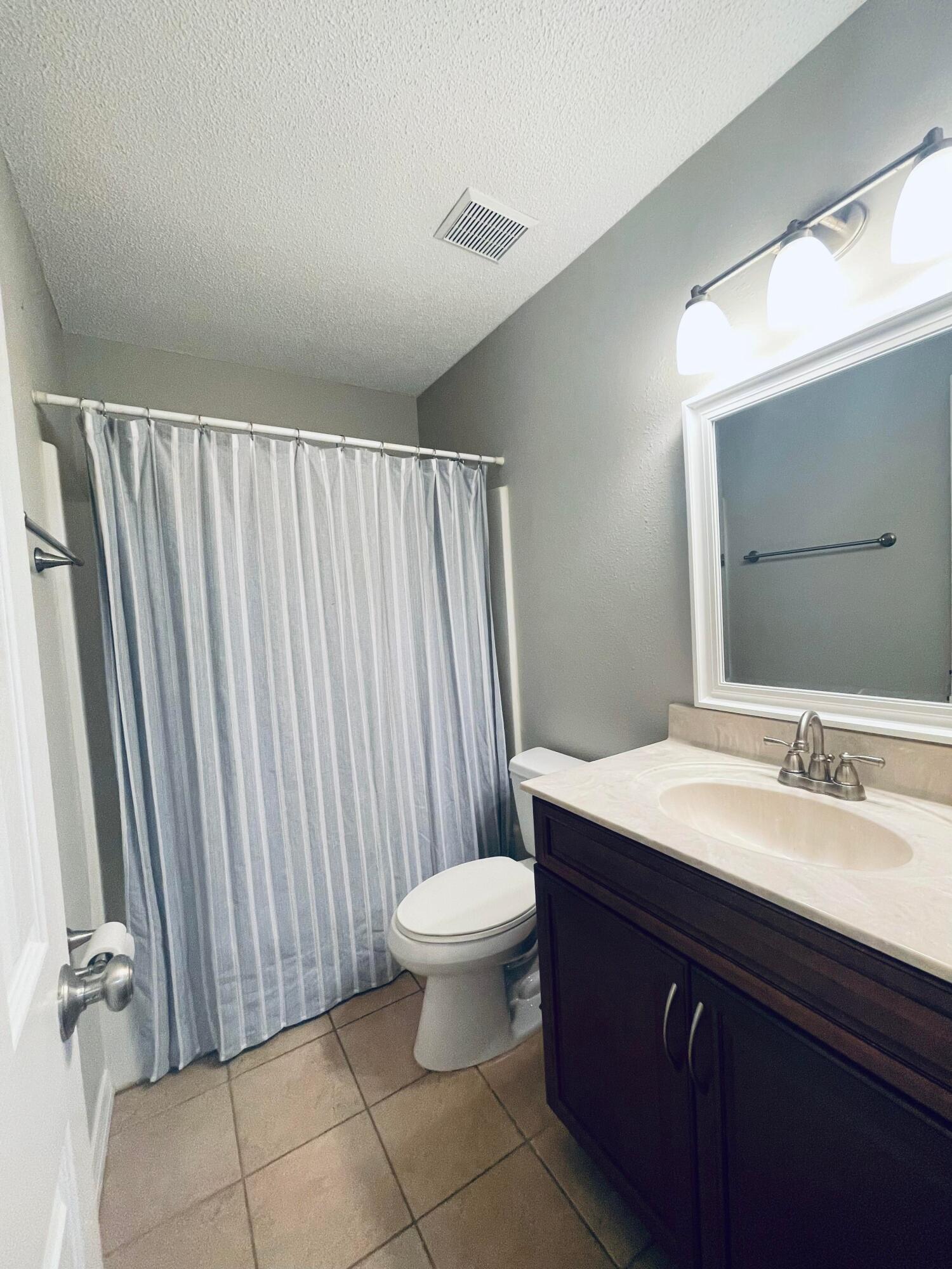 BROOKWOOD - Residential Lease