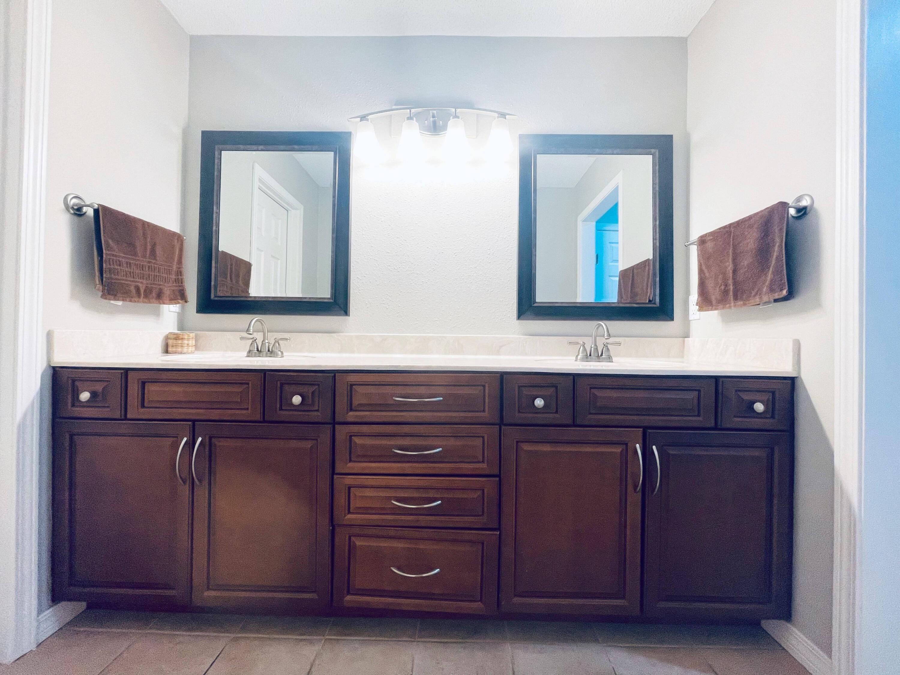 BROOKWOOD - Residential Lease