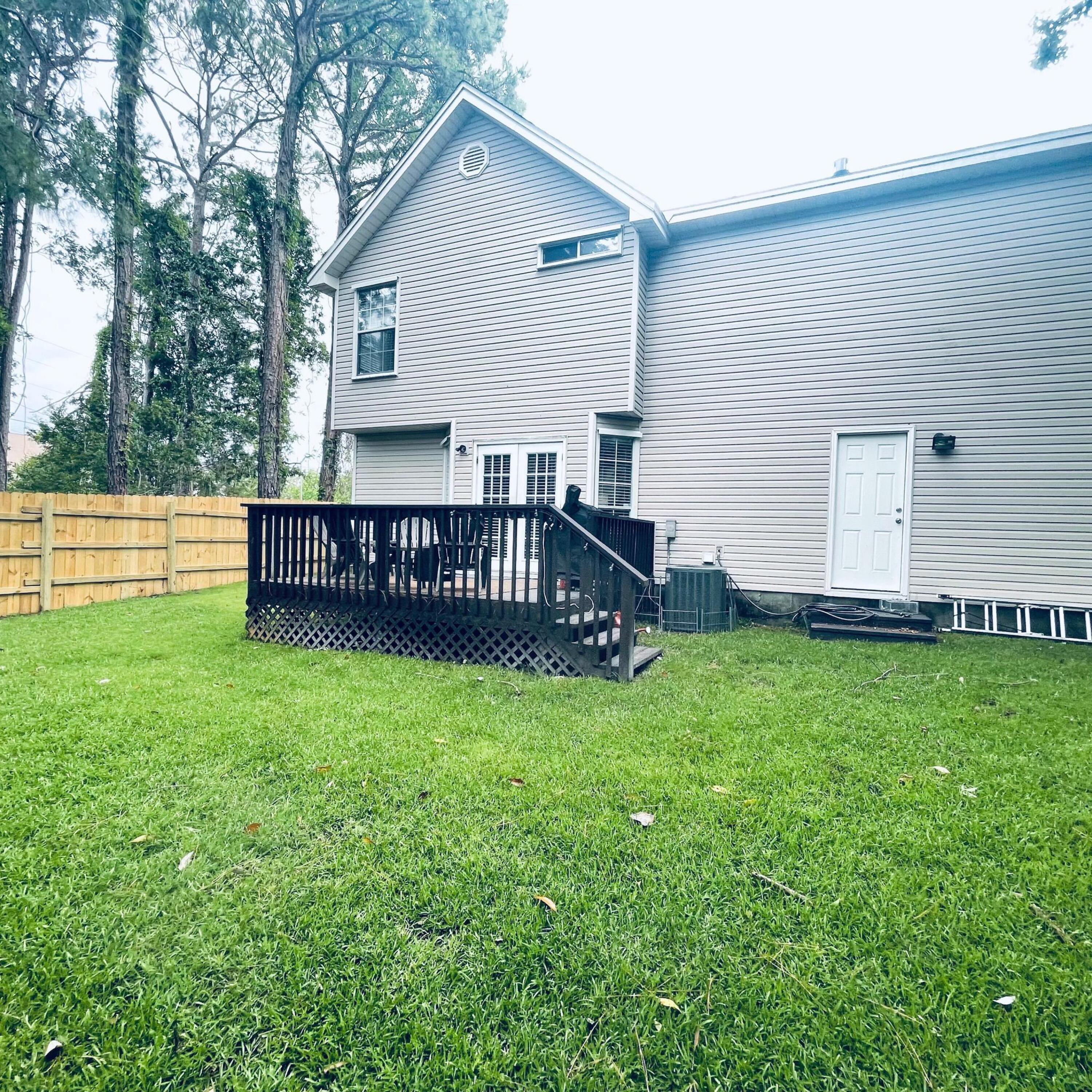 BROOKWOOD - Residential Lease