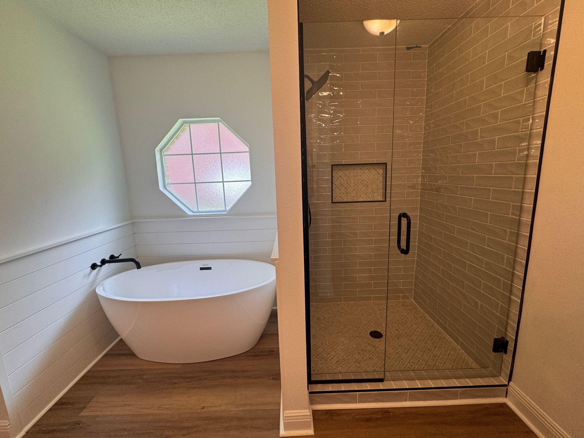 FOX VALLEY - Residential Lease