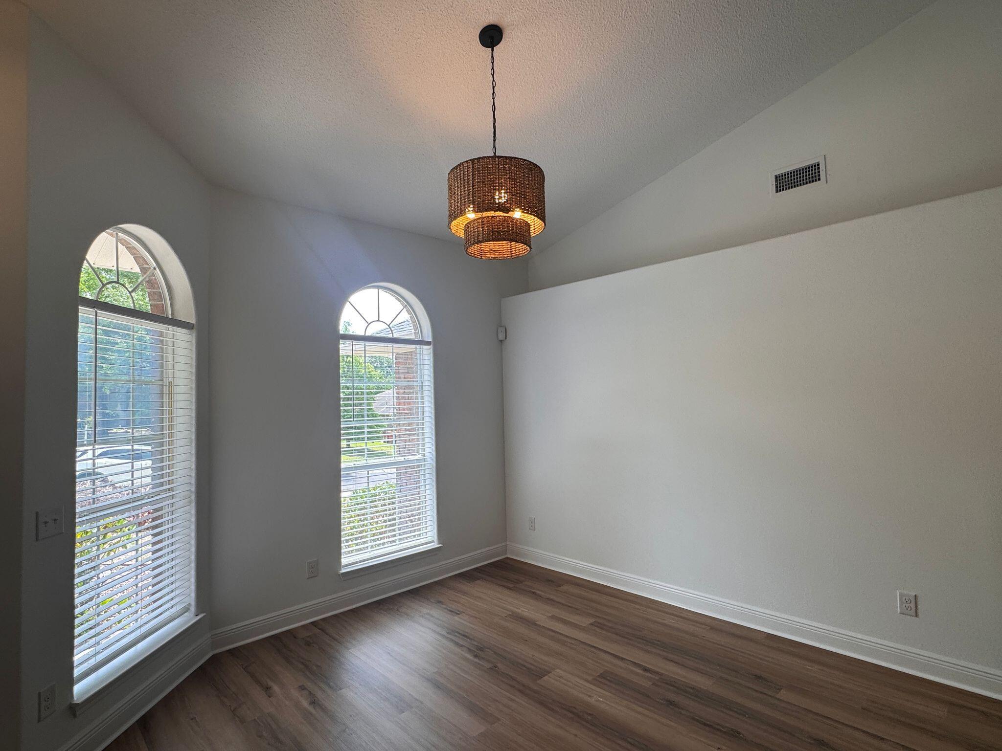 FOX VALLEY - Residential Lease