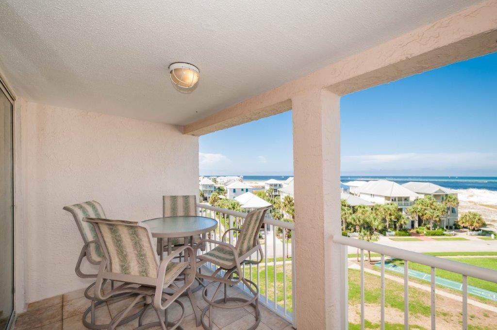 MAGNOLIA HOUSE - Residential