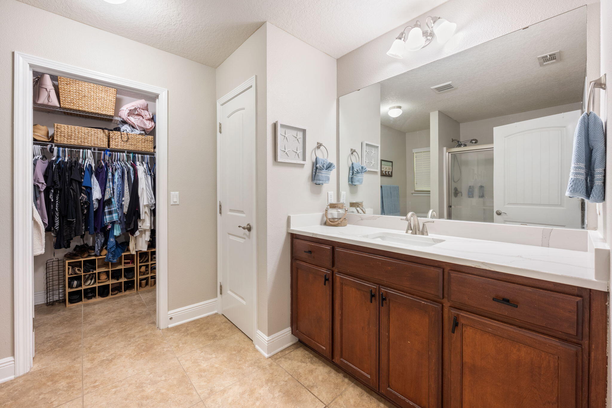 EAGLE BAY PH II - Residential