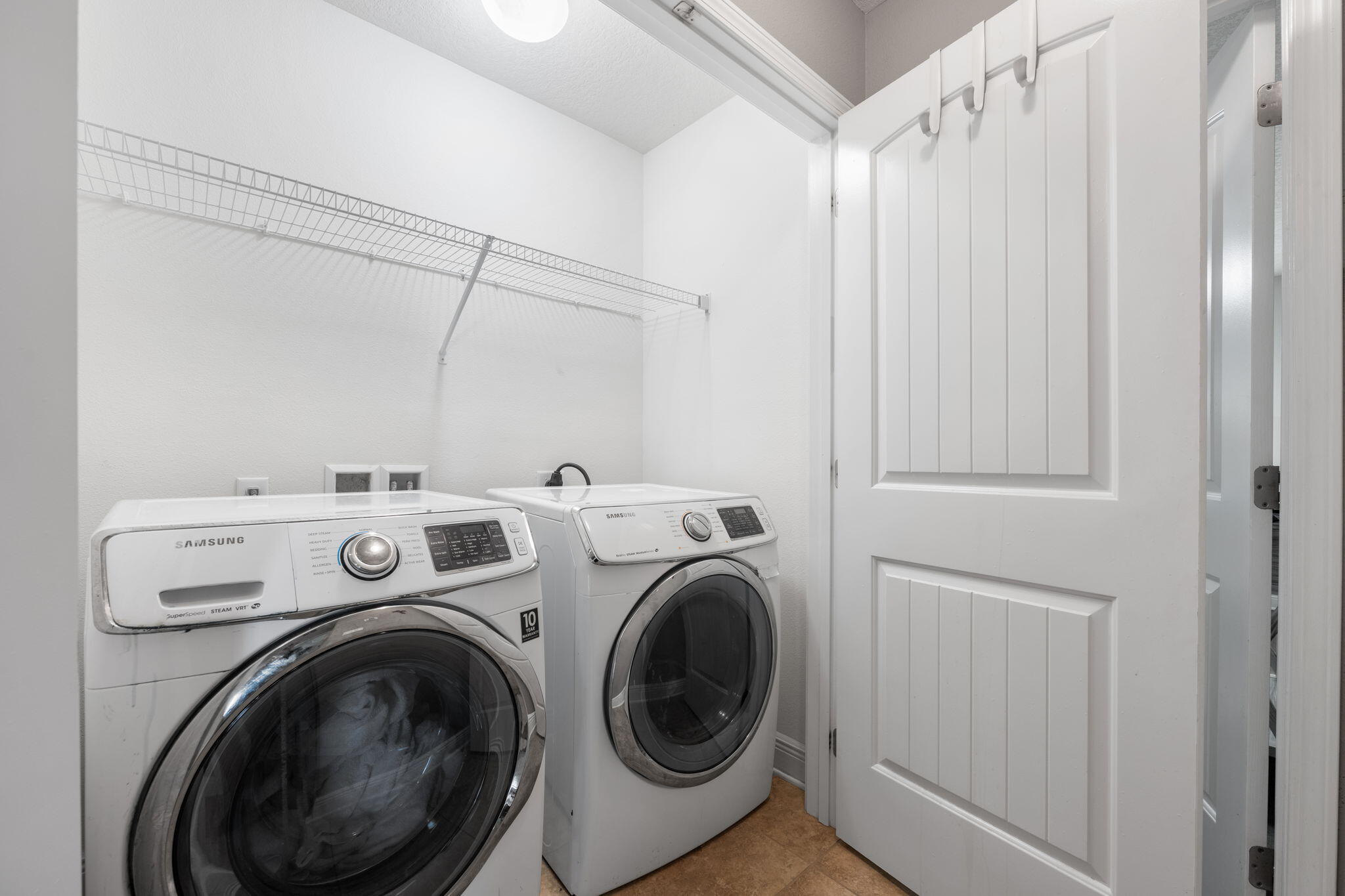 EAGLE BAY PH II - Residential