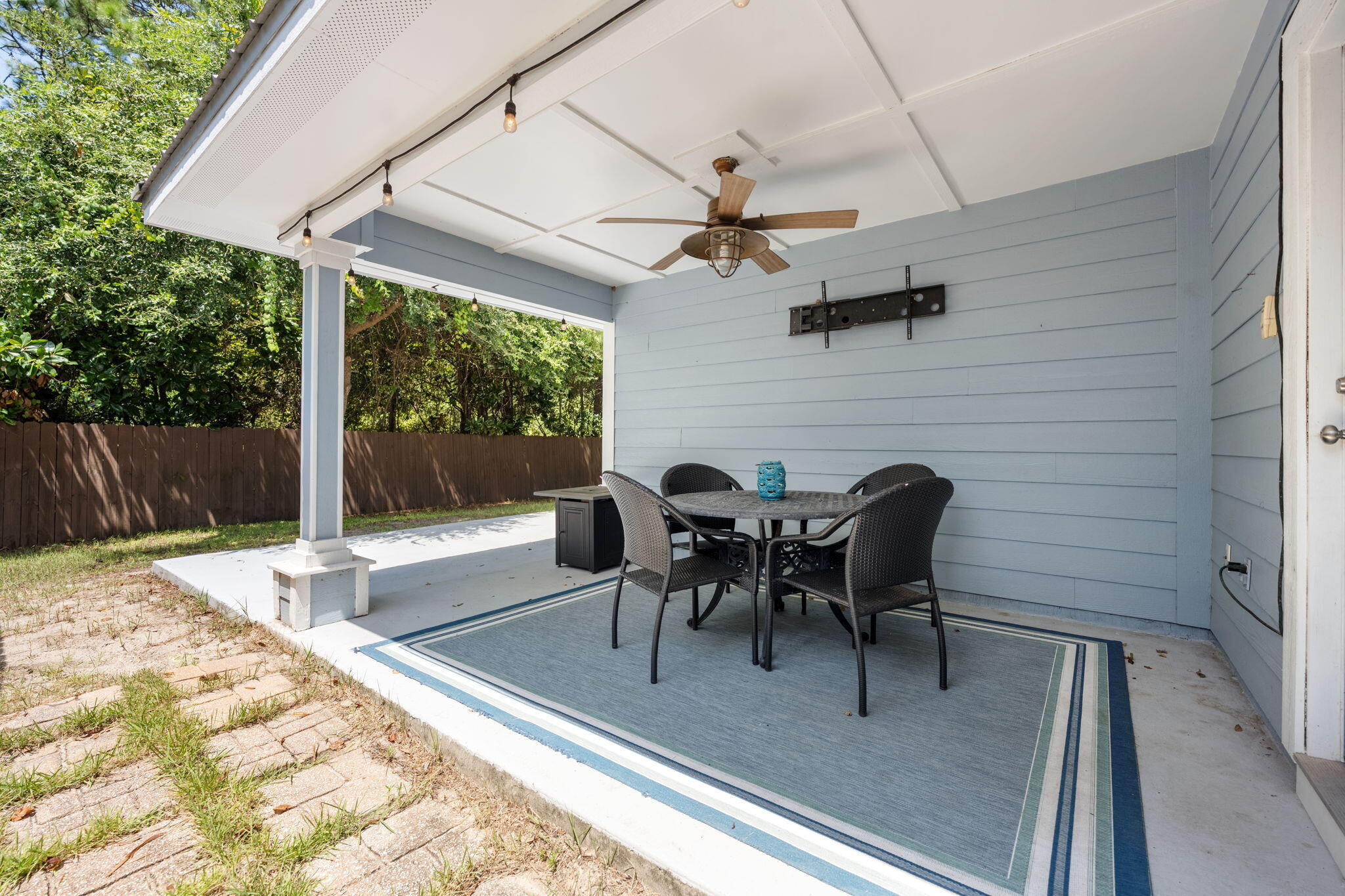 EAGLE BAY PH II - Residential