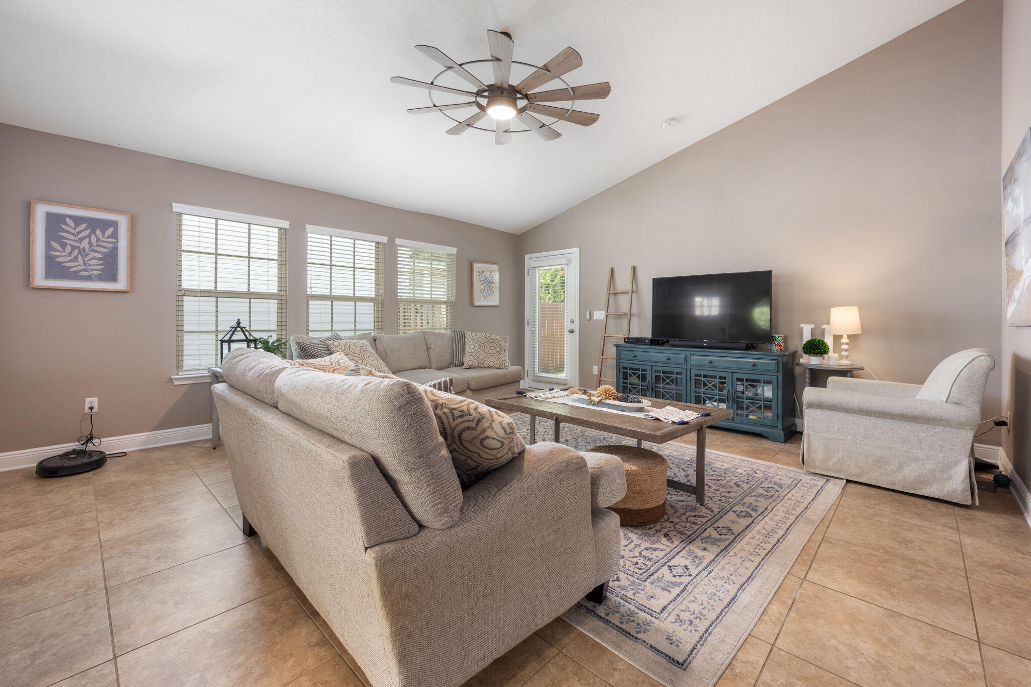 EAGLE BAY PH II - Residential