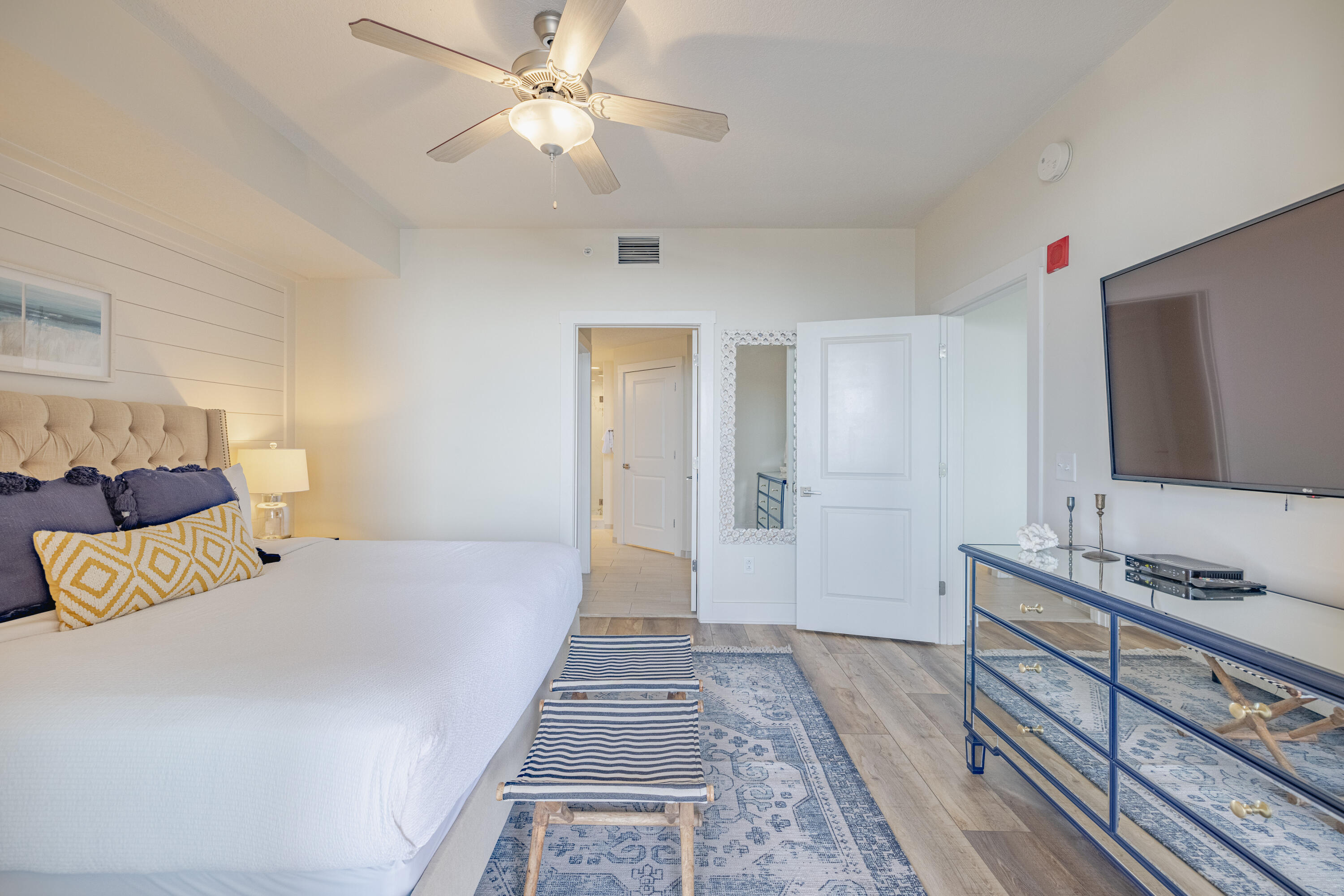 CALYPSO RESORT & TOWERS - Residential
