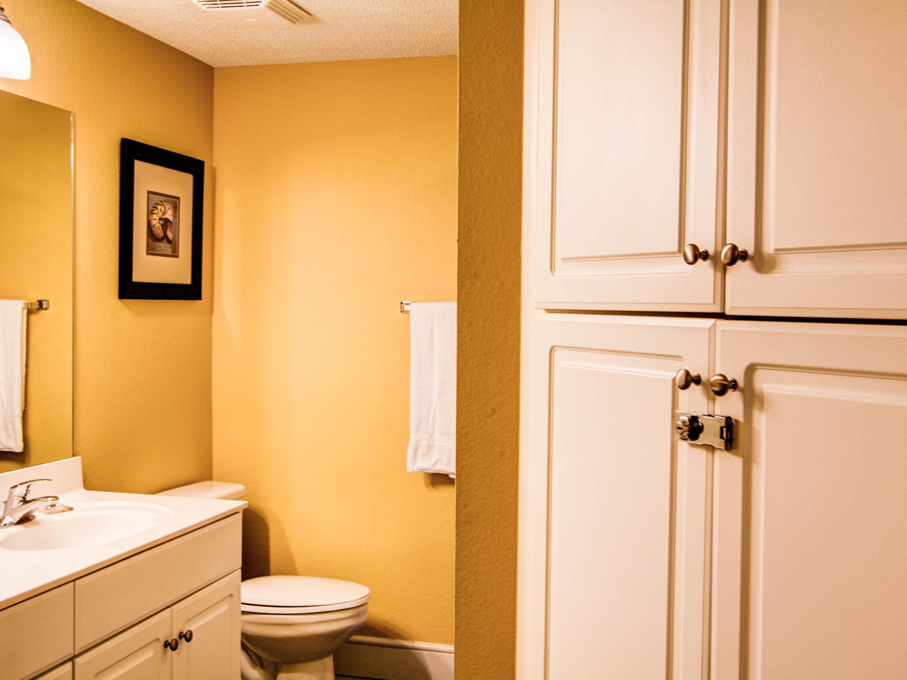 MAJESTIC BEACH TOWERS II - Residential