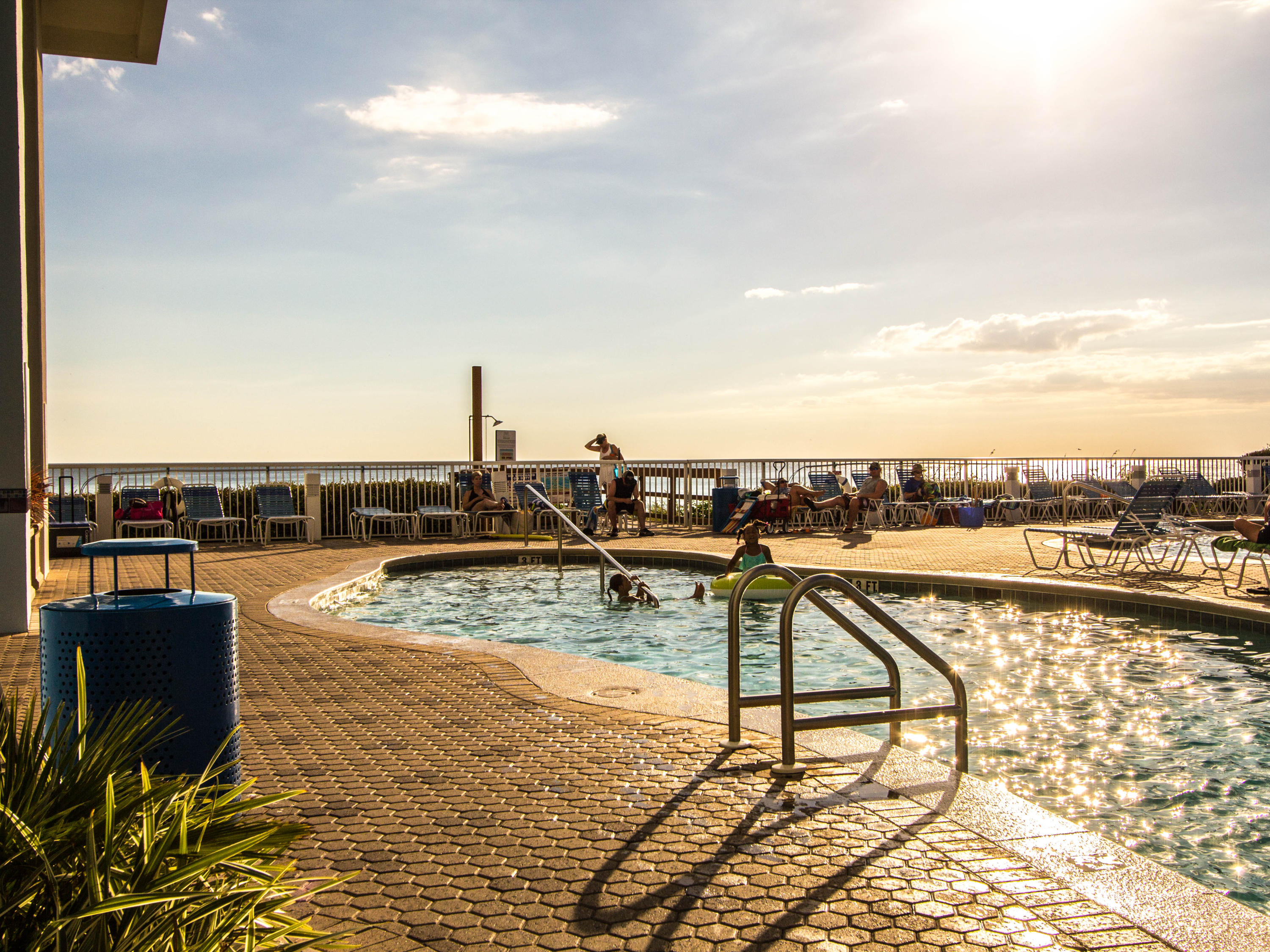 MAJESTIC BEACH TOWERS II - Residential