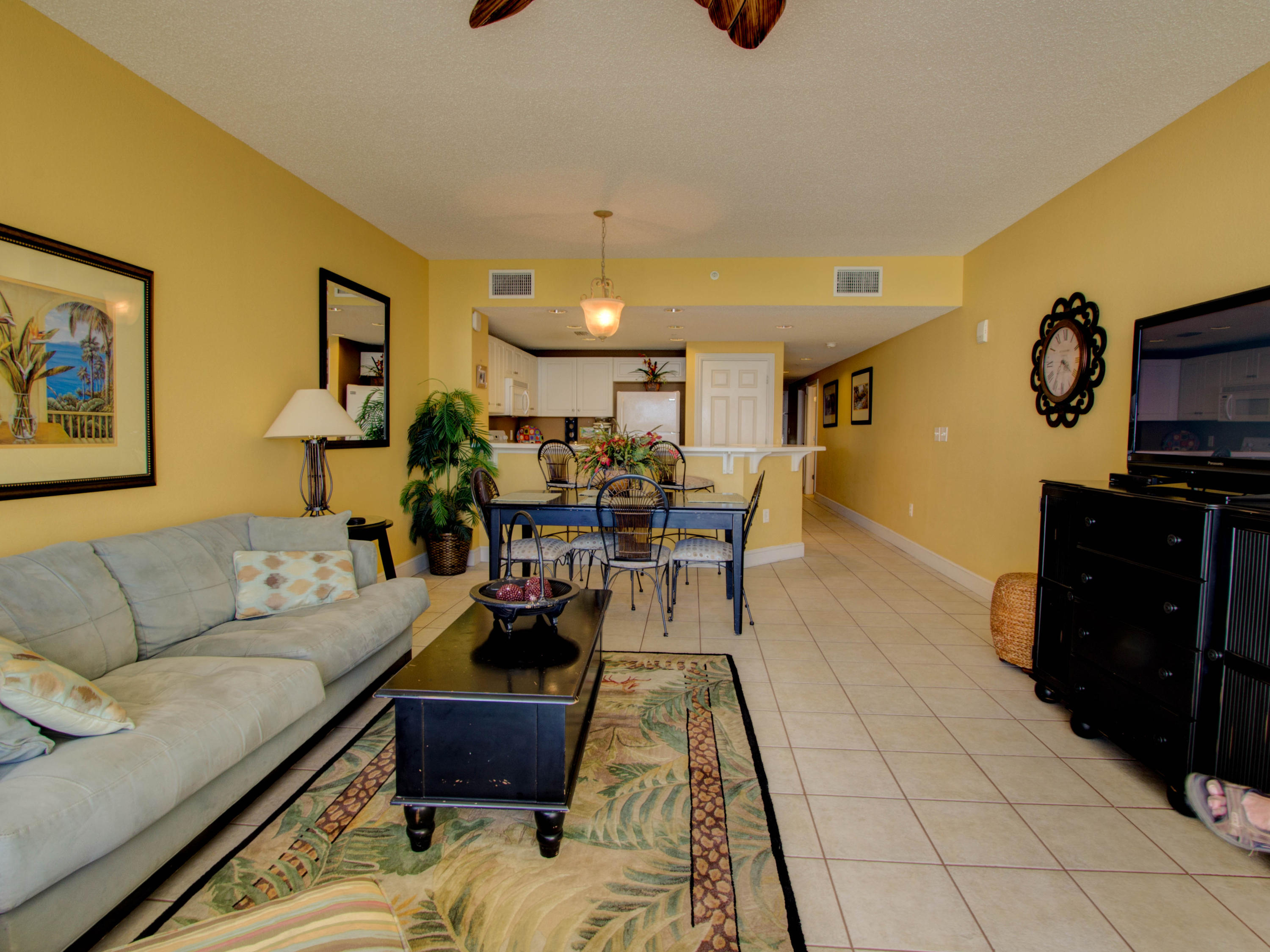 MAJESTIC BEACH TOWERS II - Residential