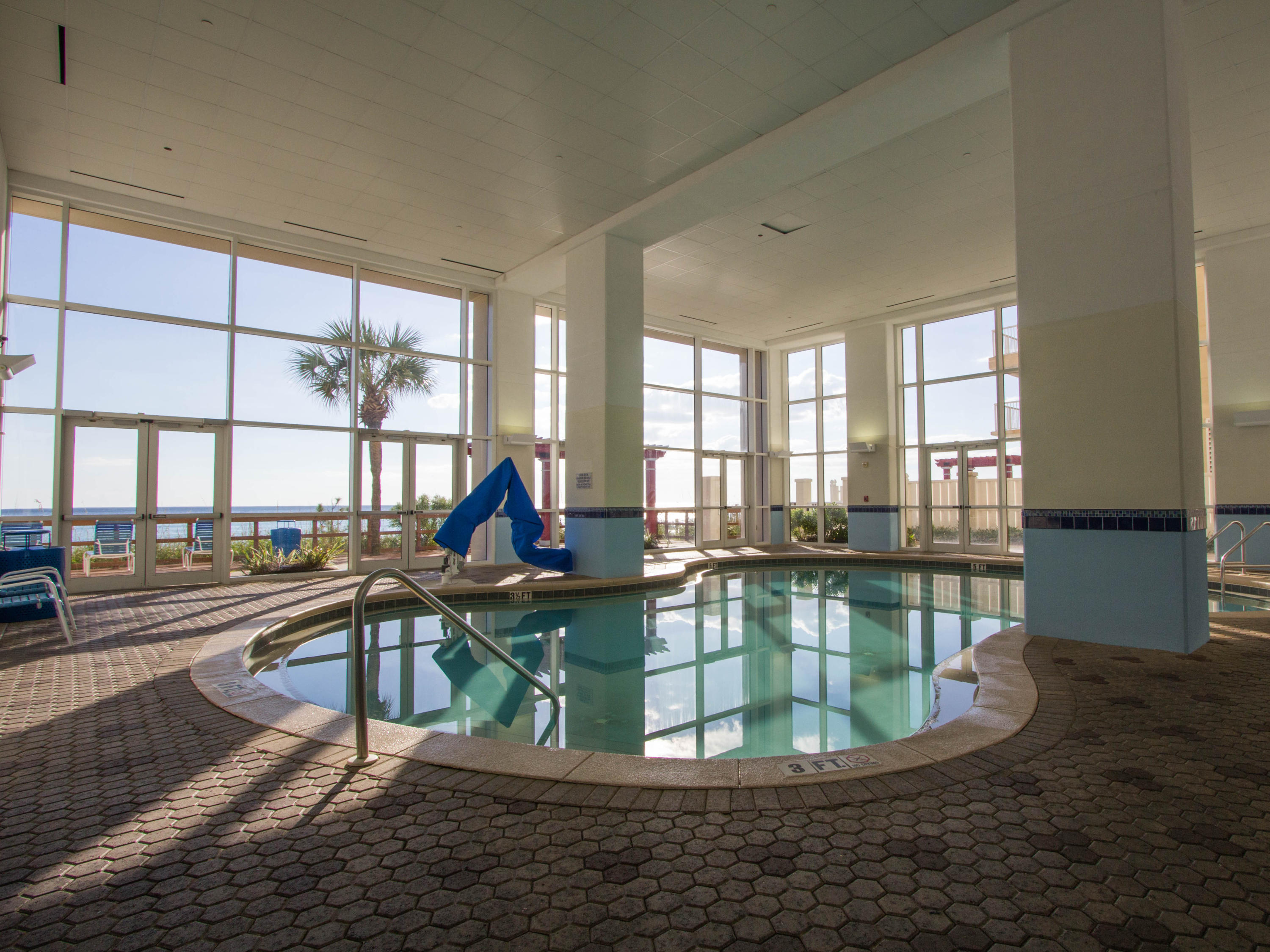 MAJESTIC BEACH TOWERS II - Residential