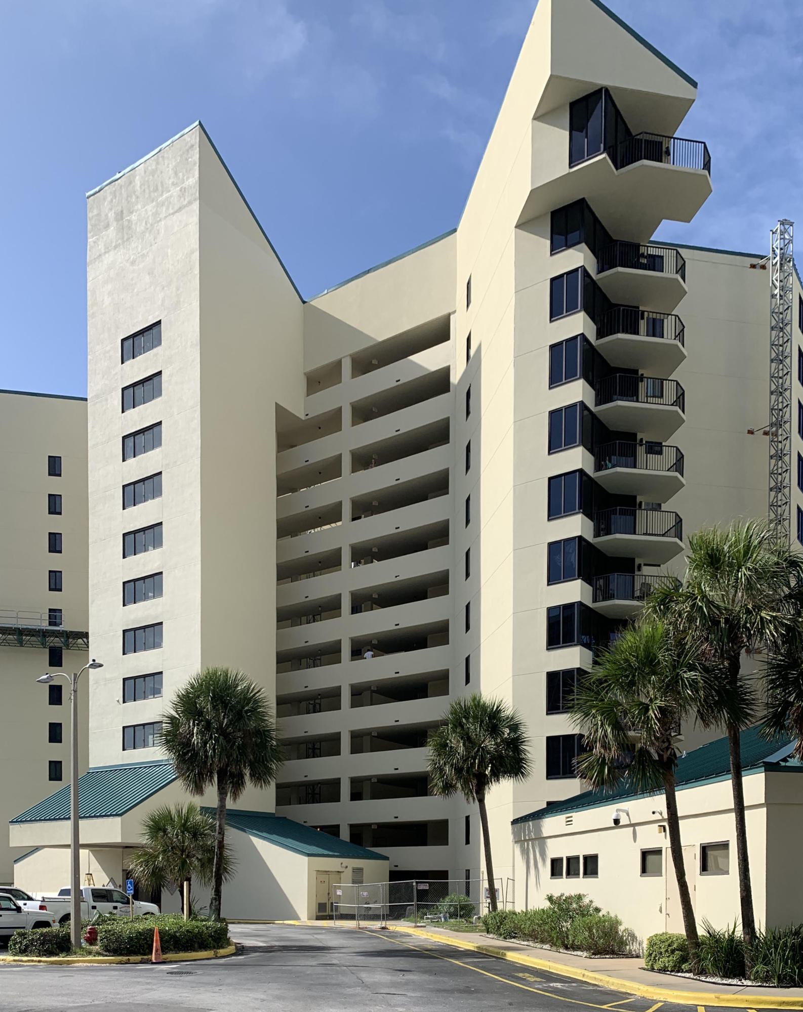 SUNBIRD CONDO - Residential