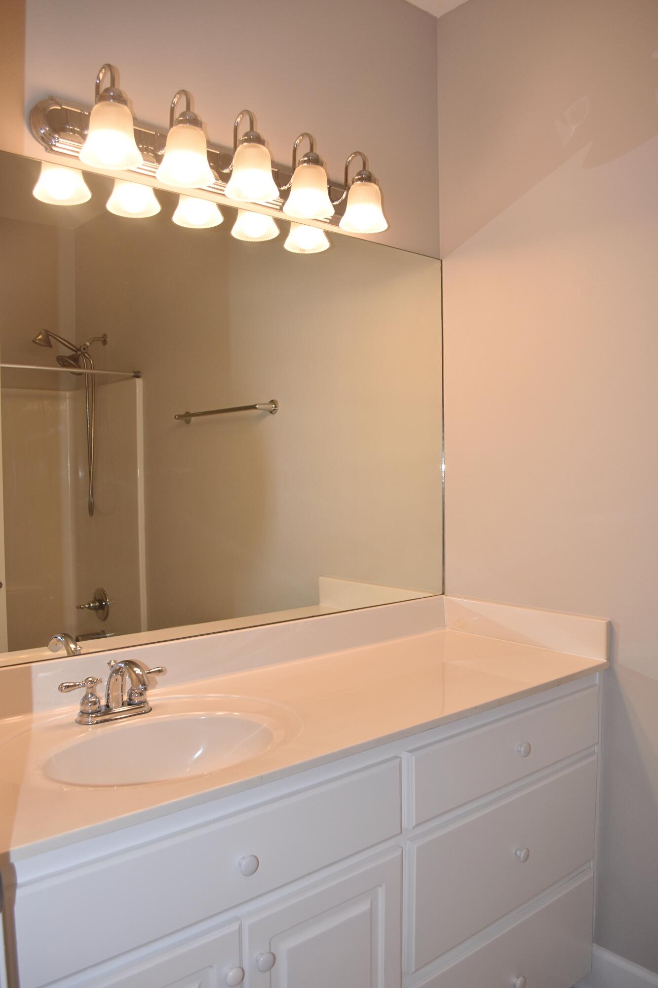 SWEETWATER VILLAGE NORTH PH 1 - Residential Lease