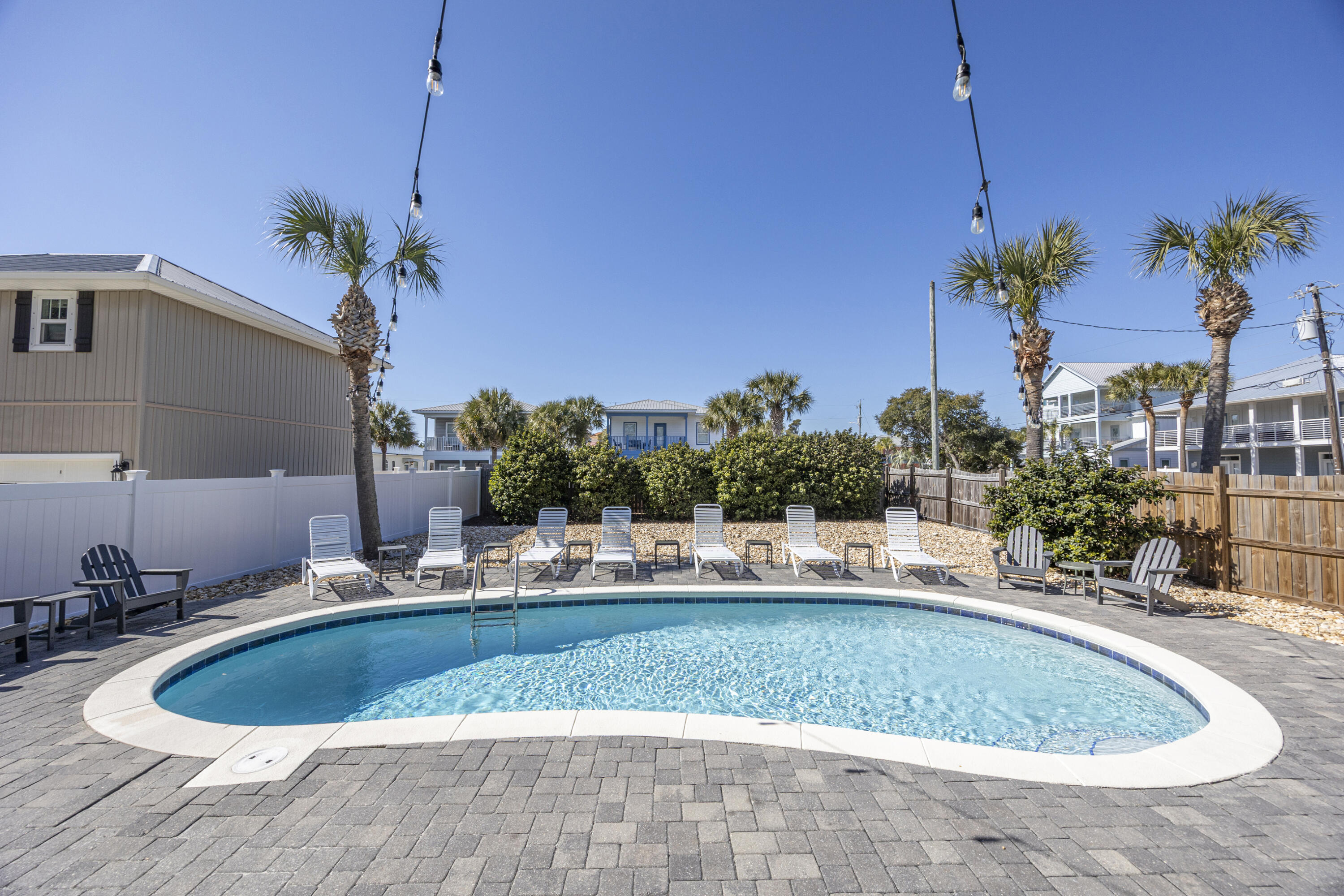 CRYSTAL BEACH - Residential