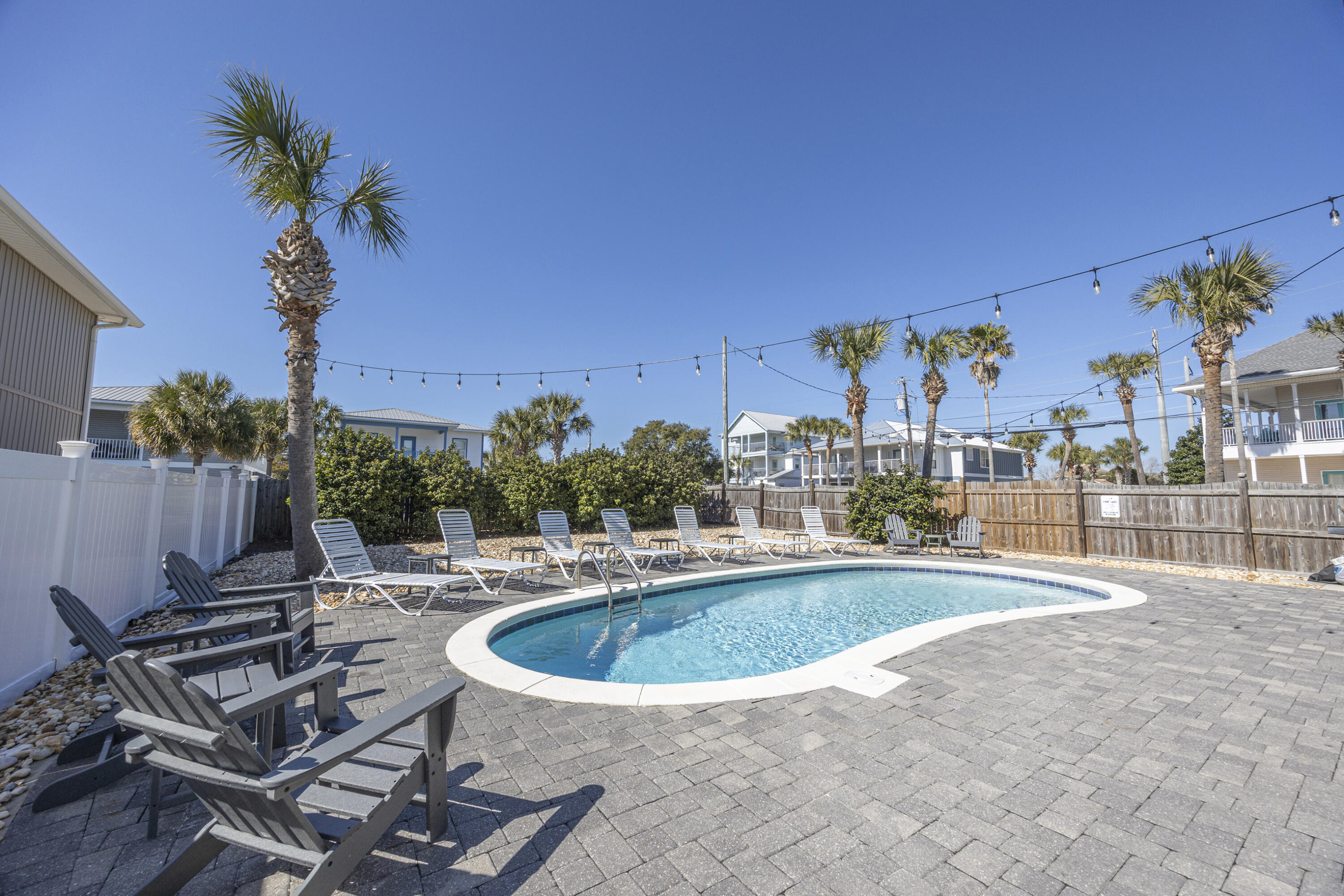 CRYSTAL BEACH - Residential