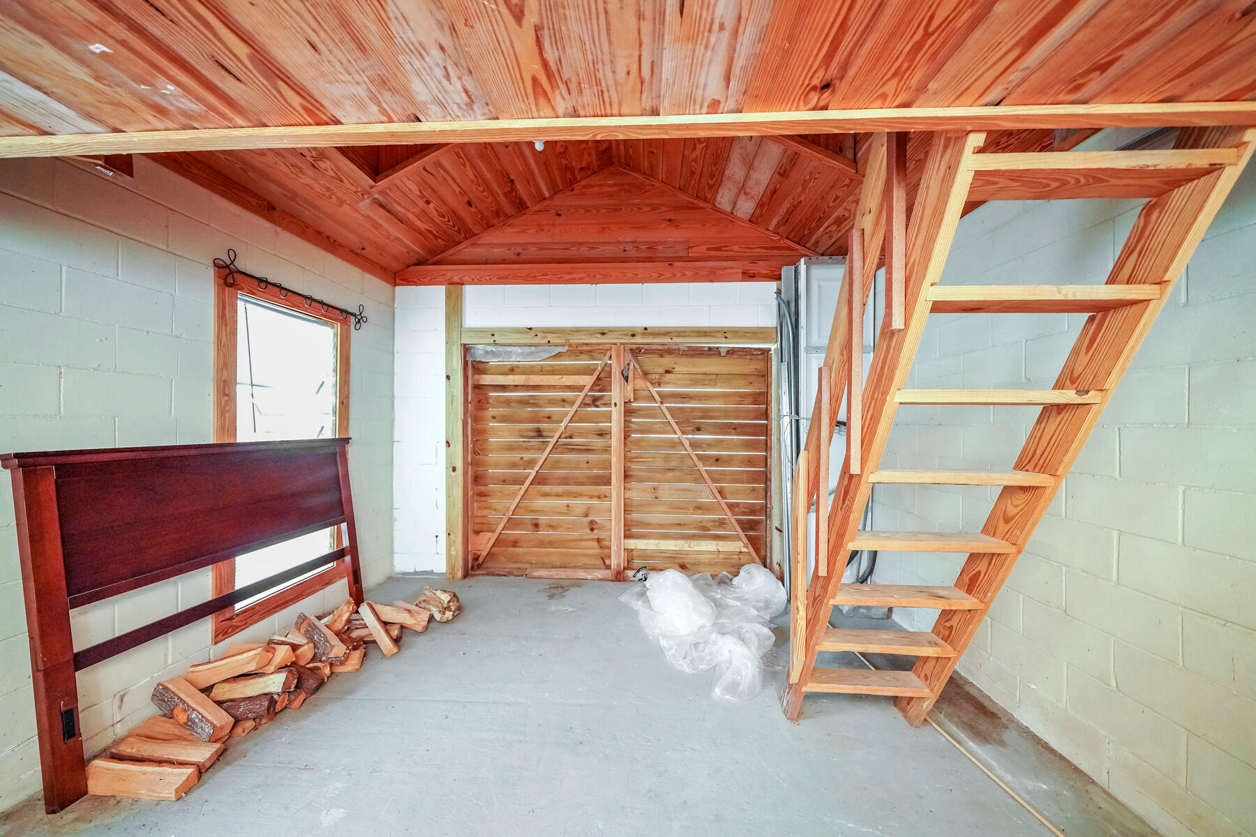 NAVARRE FIRST ADD - Residential