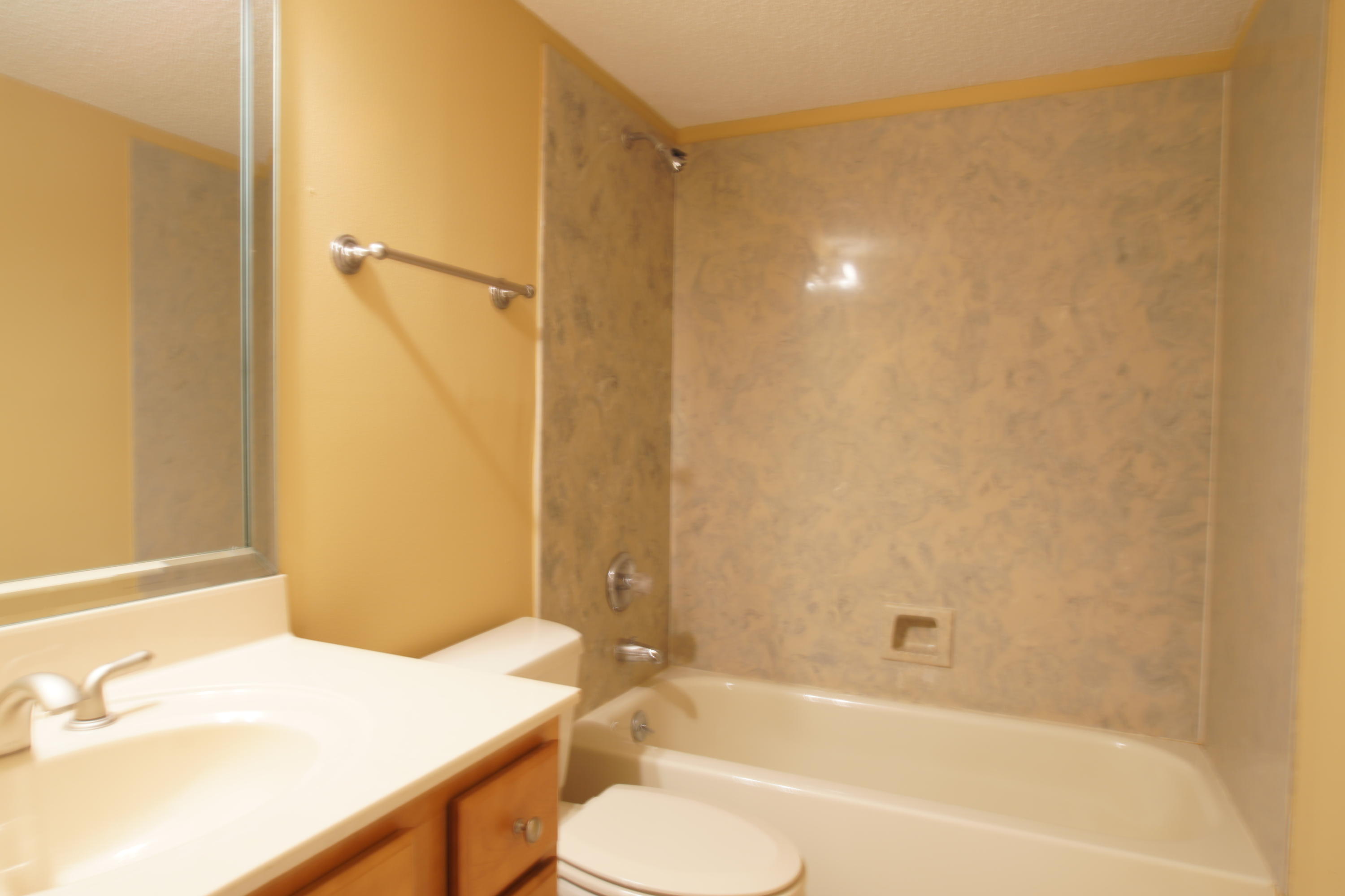 LINKSIDE VILLAGE UNIT 1 - Residential