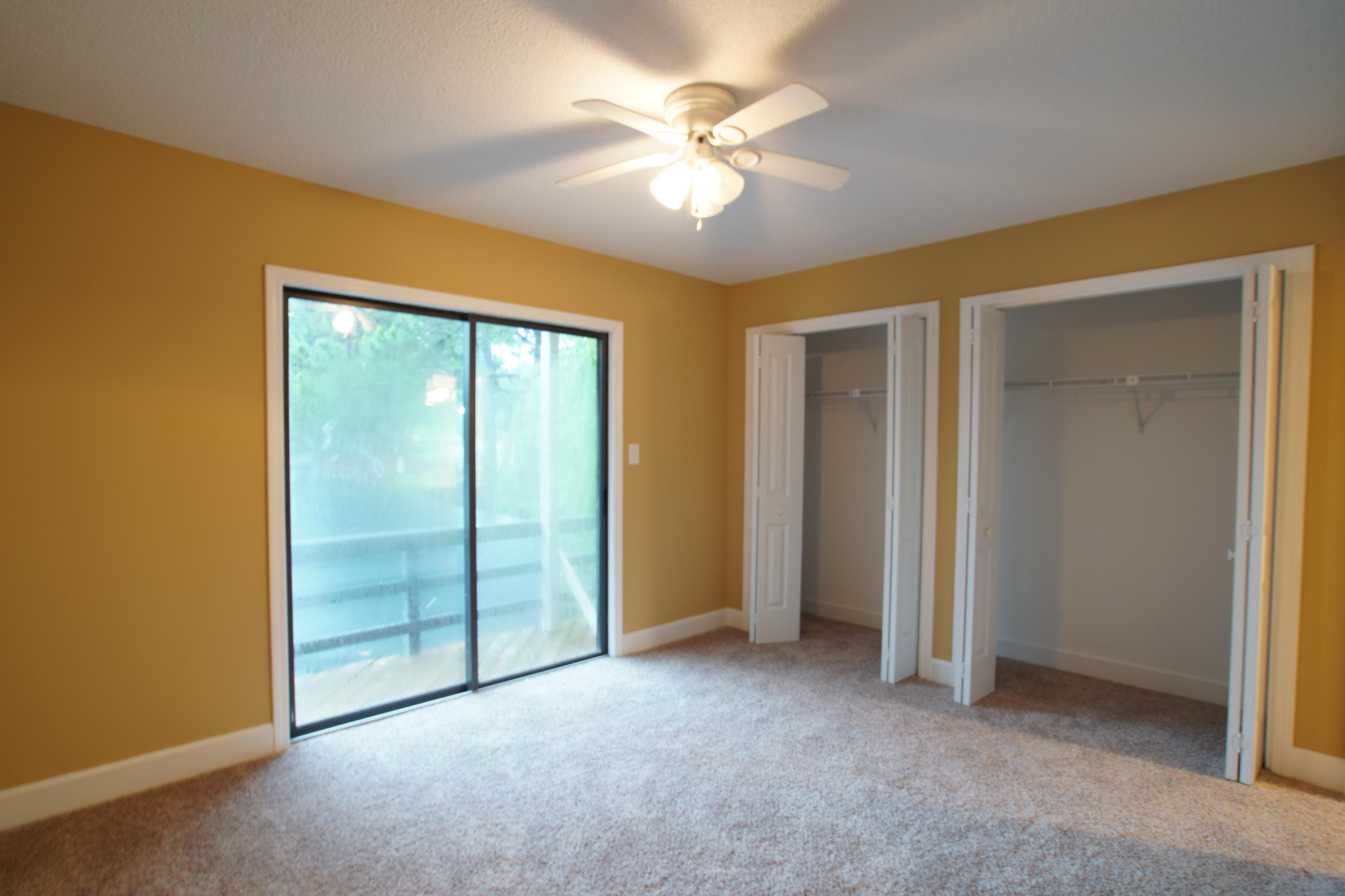 LINKSIDE VILLAGE UNIT 1 - Residential