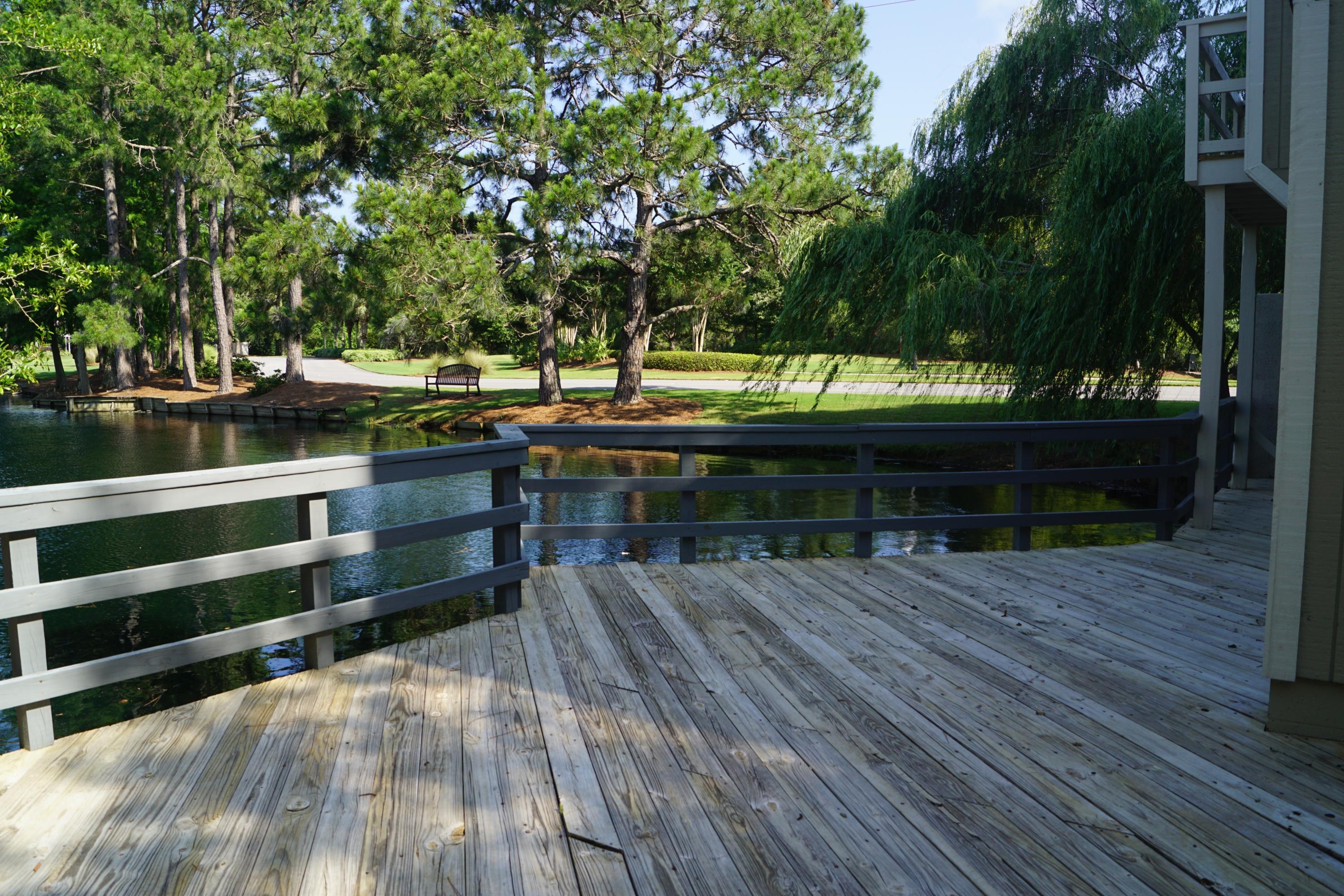 LINKSIDE VILLAGE UNIT 1 - Residential