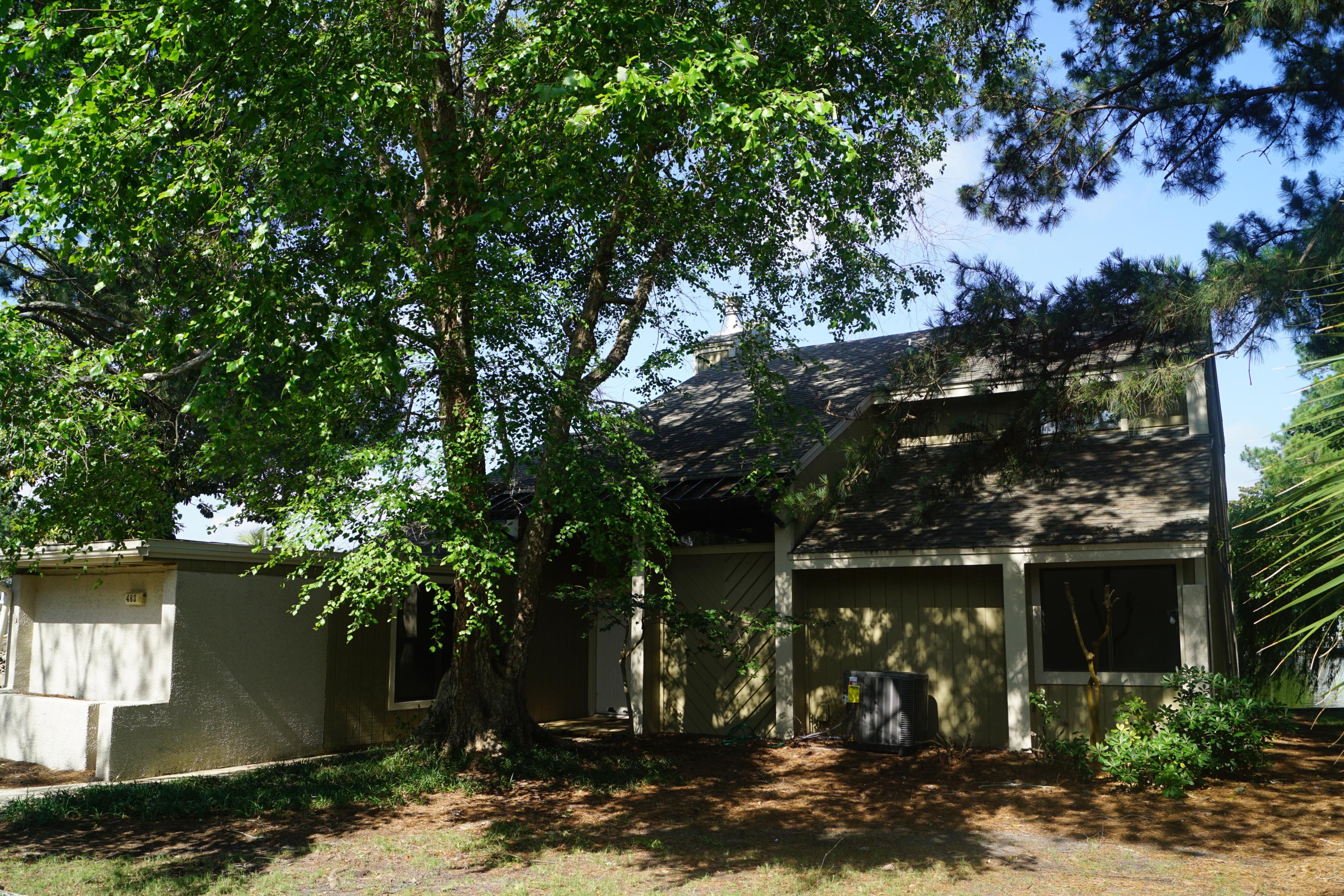 LINKSIDE VILLAGE UNIT 1 - Residential