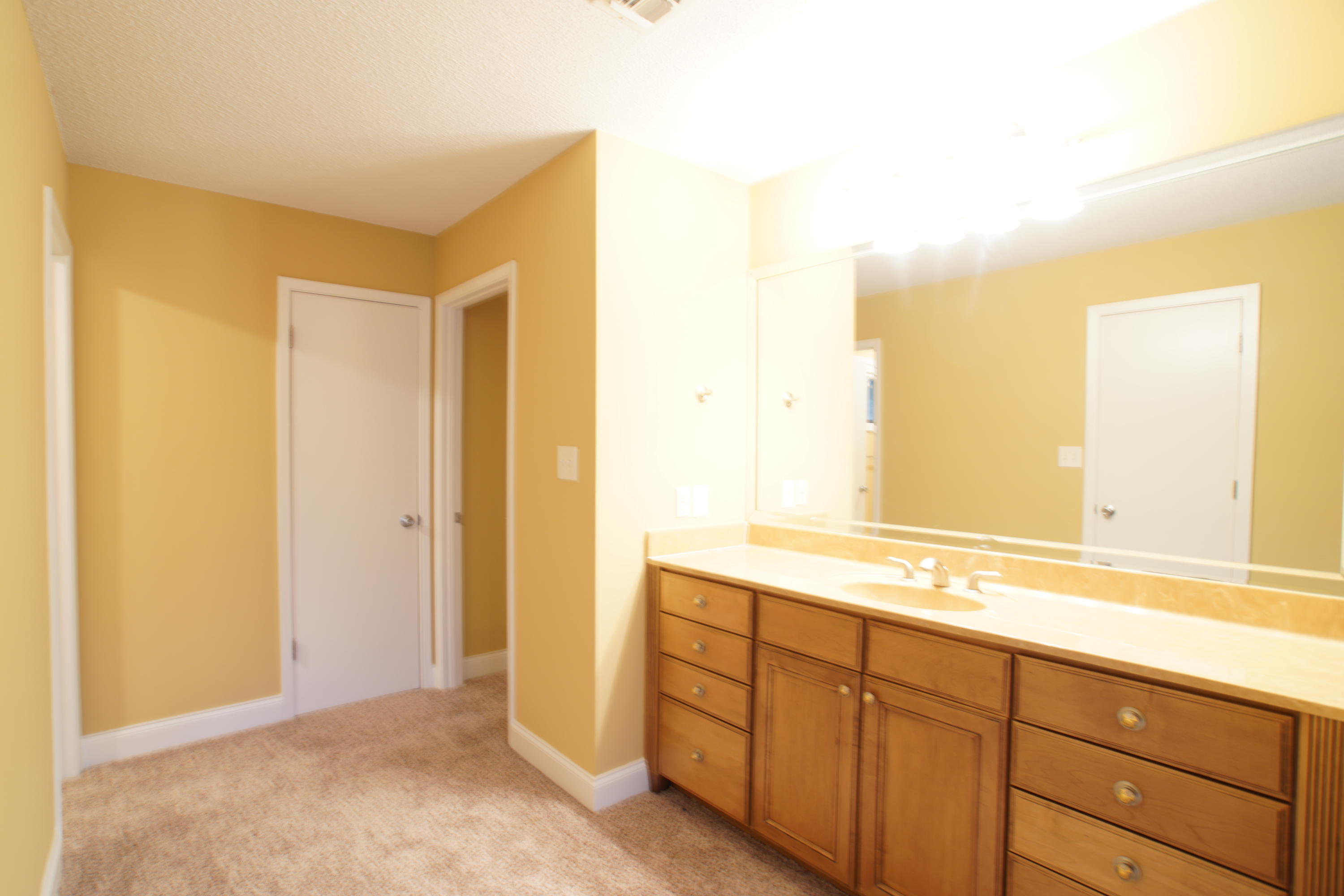 LINKSIDE VILLAGE UNIT 1 - Residential