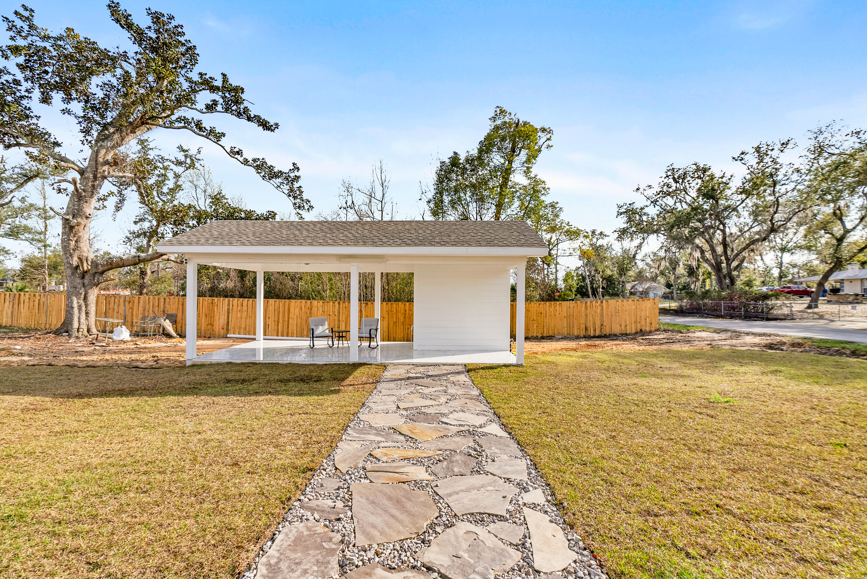 No Name - Residential