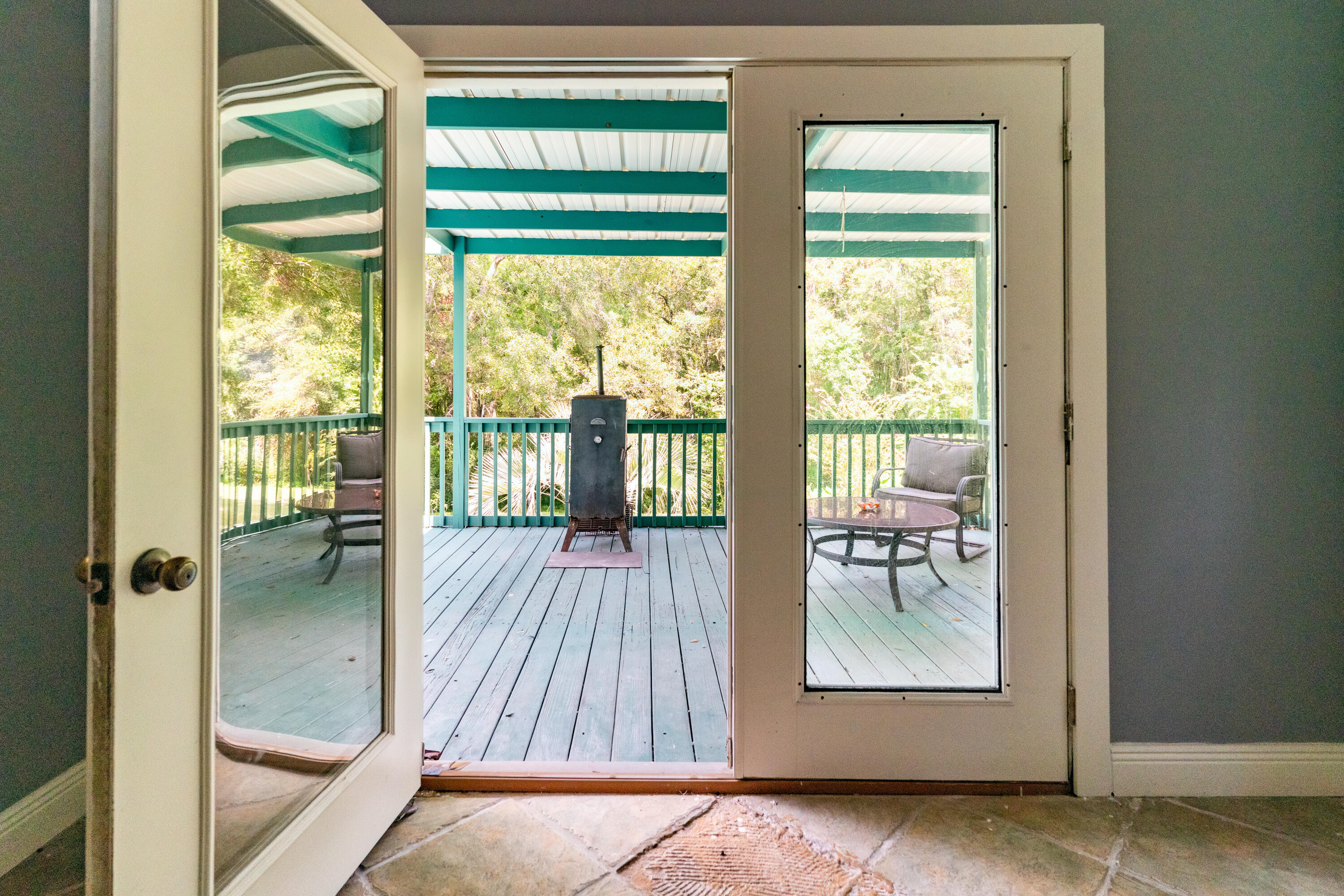 CINCO ADDN TO CRESTVIEW - Residential