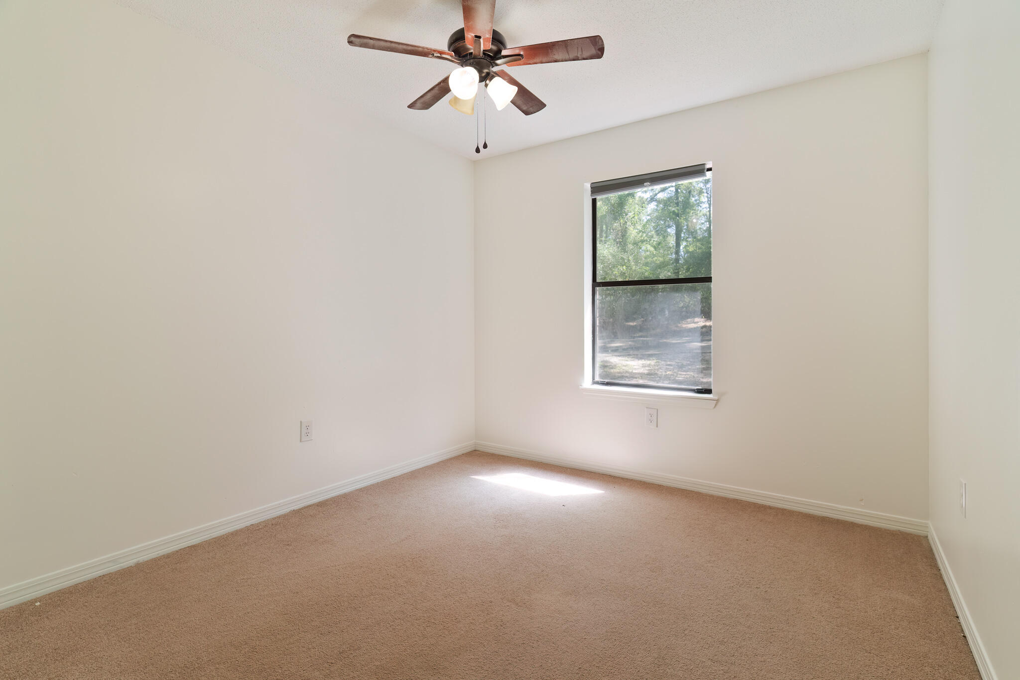 CINCO ADDN TO CRESTVIEW - Residential