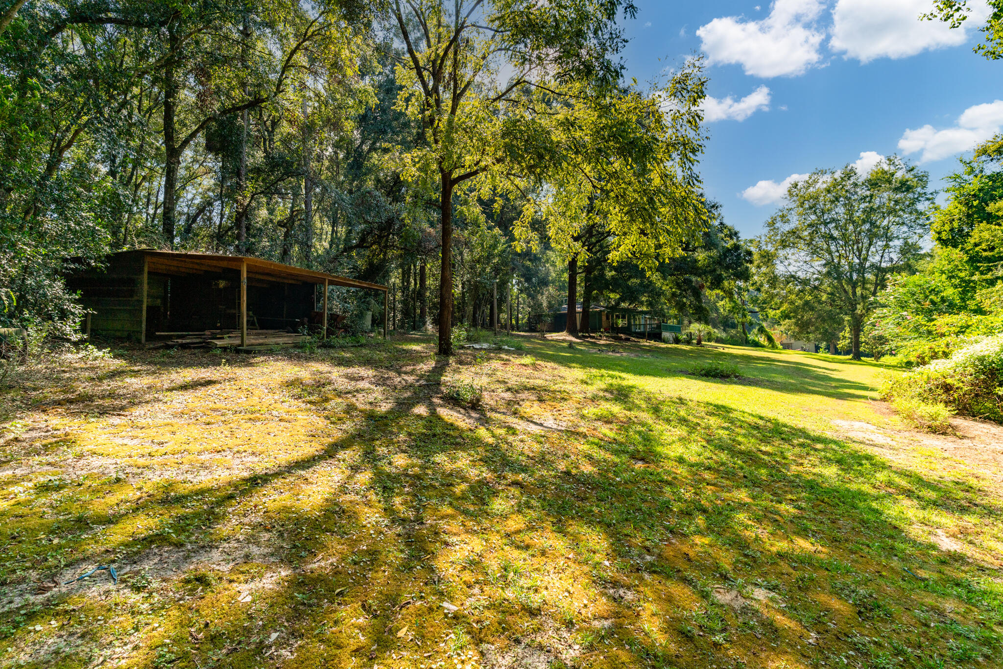 CINCO ADDN TO CRESTVIEW - Residential