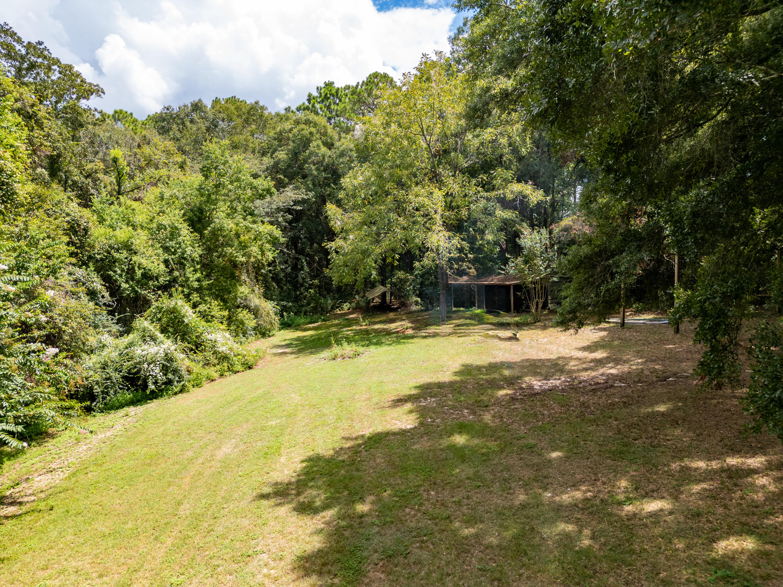 CINCO ADDN TO CRESTVIEW - Residential