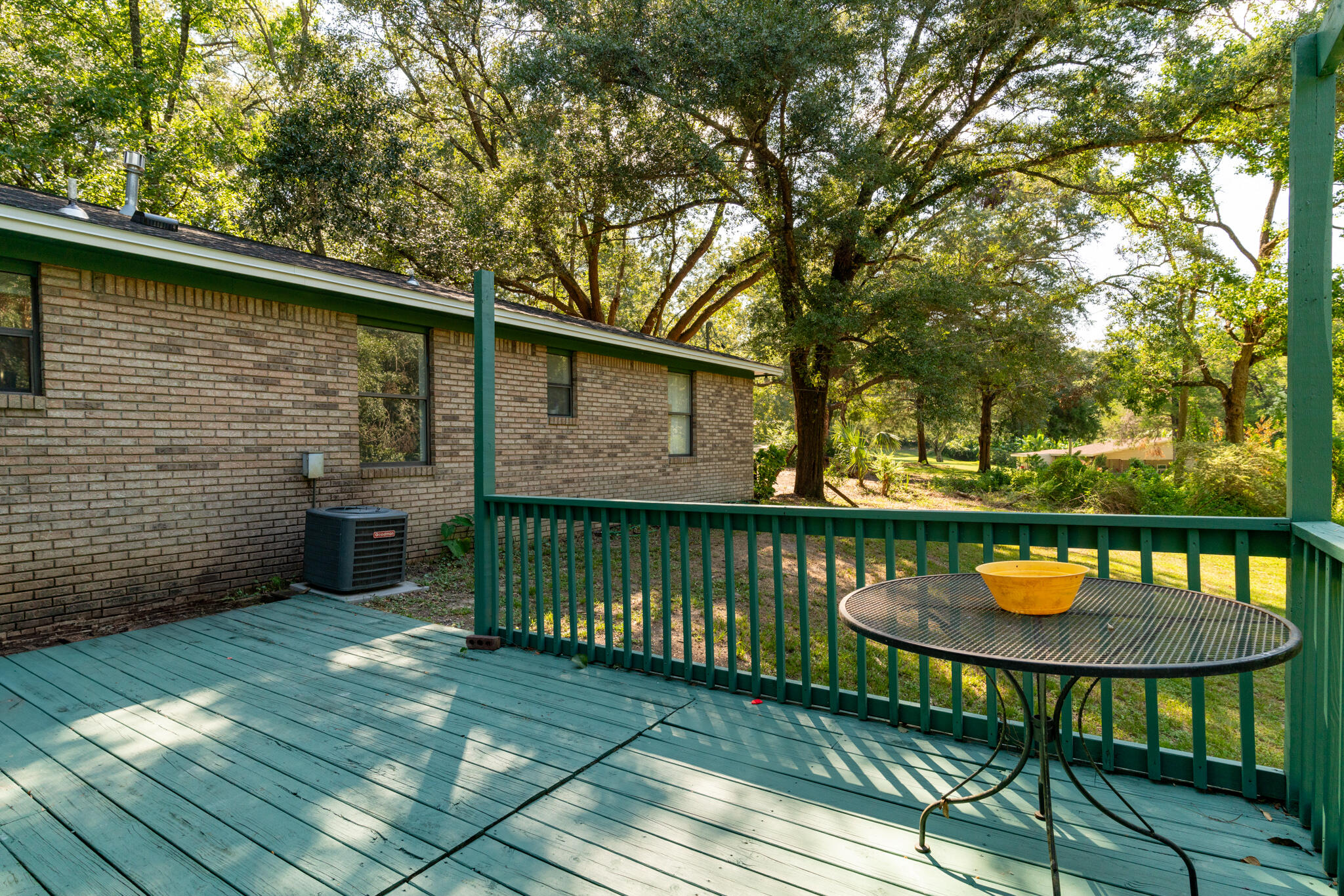 CINCO ADDN TO CRESTVIEW - Residential