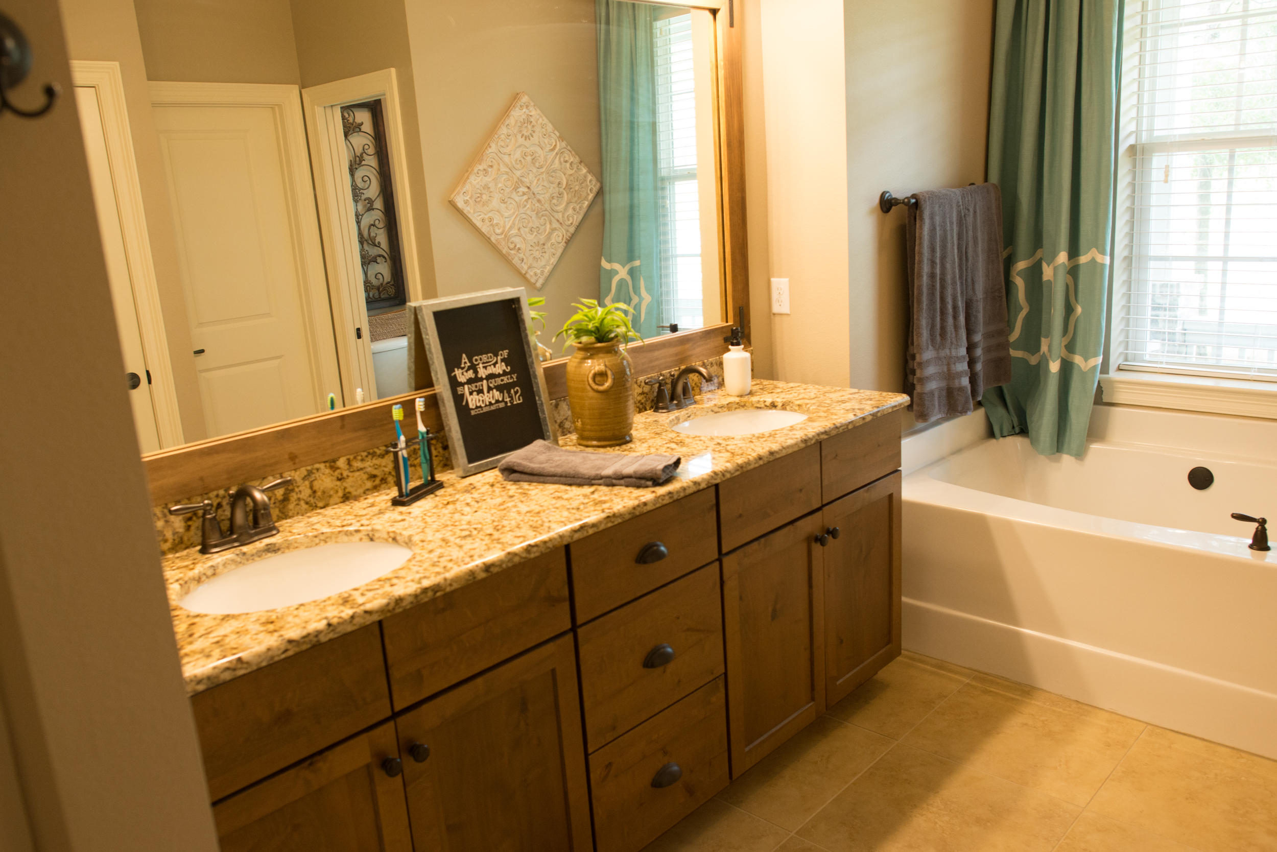 MILL CREEK FARMS - Residential