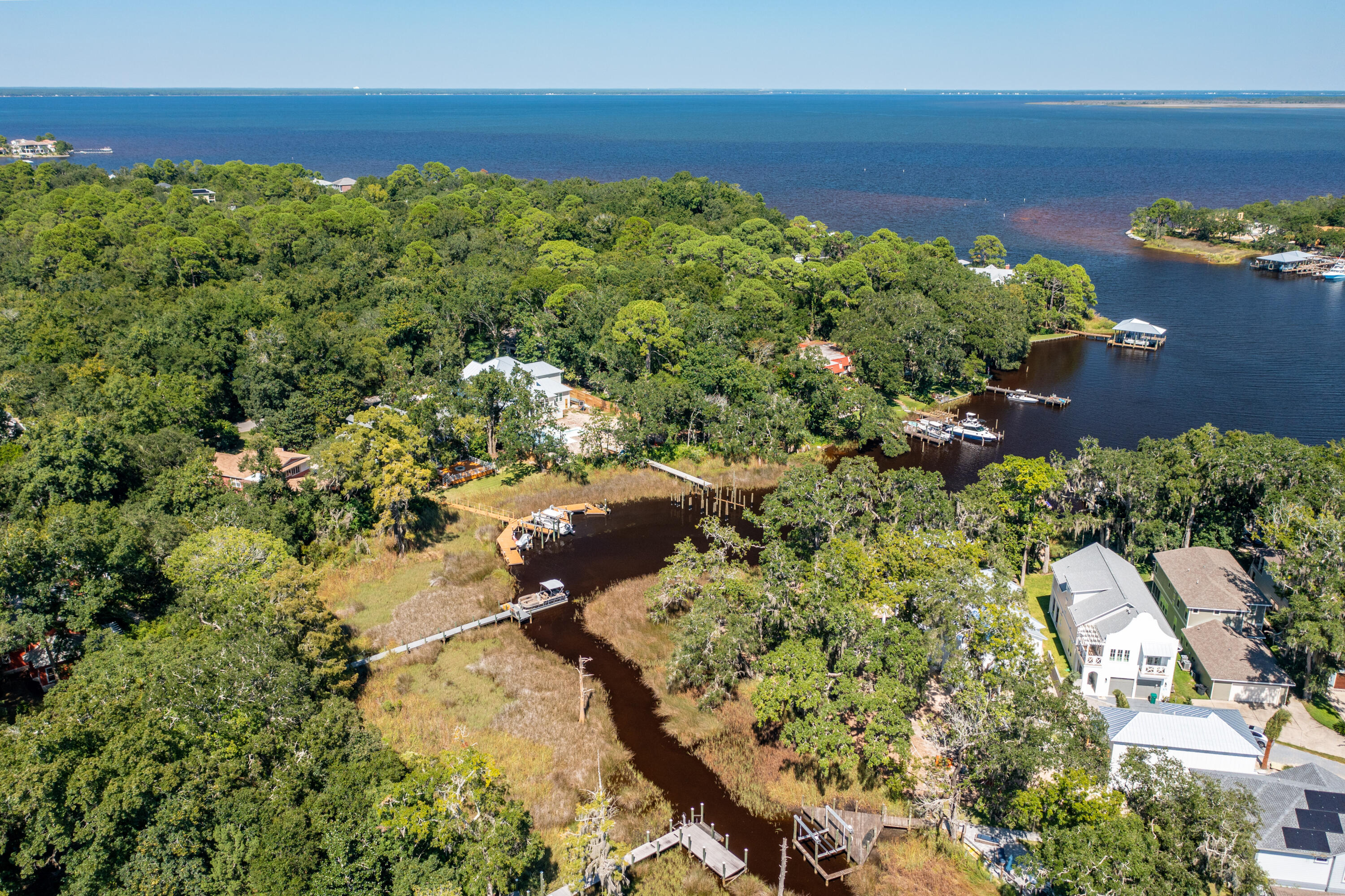 MOORES LANDING - Residential