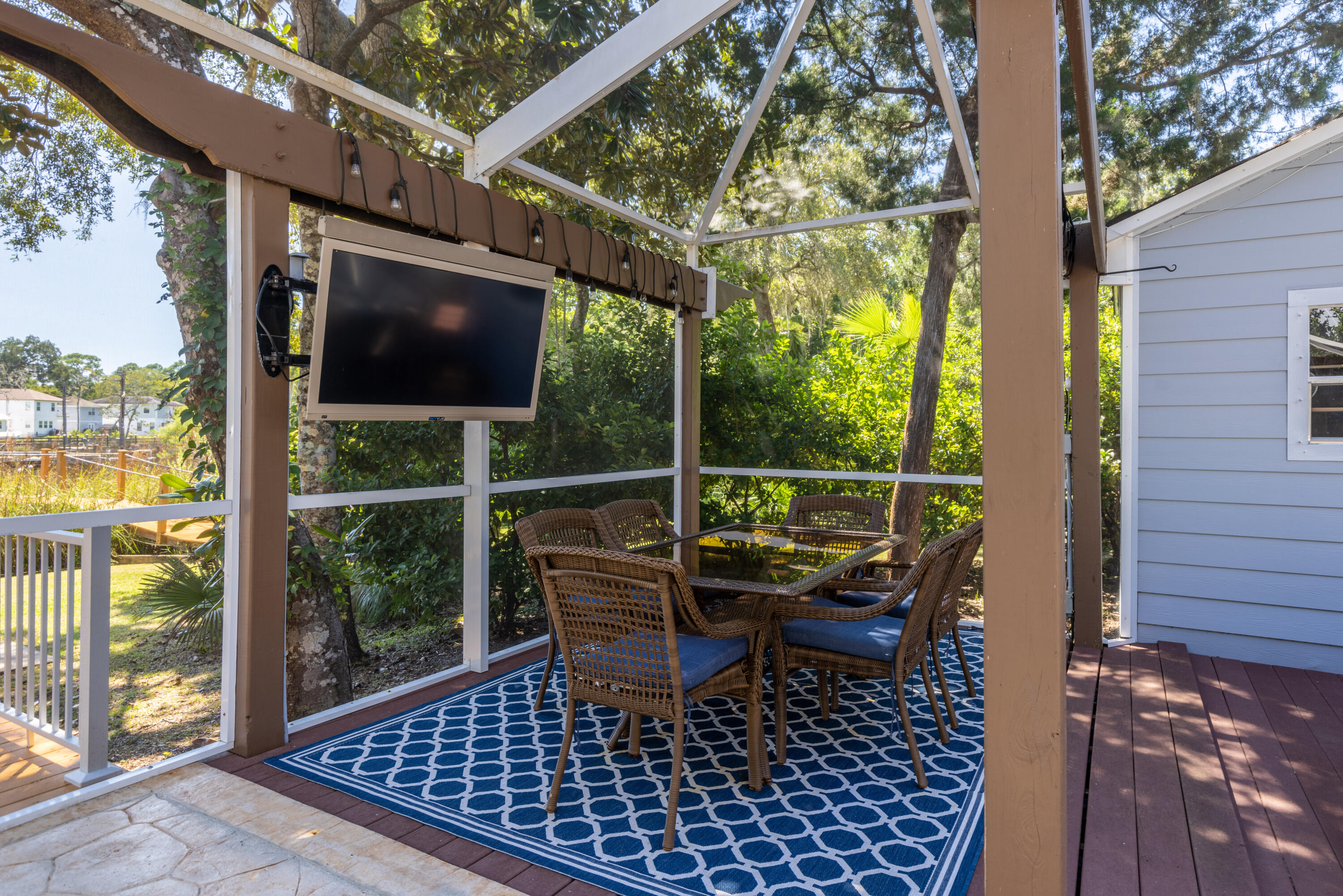 MOORES LANDING - Residential
