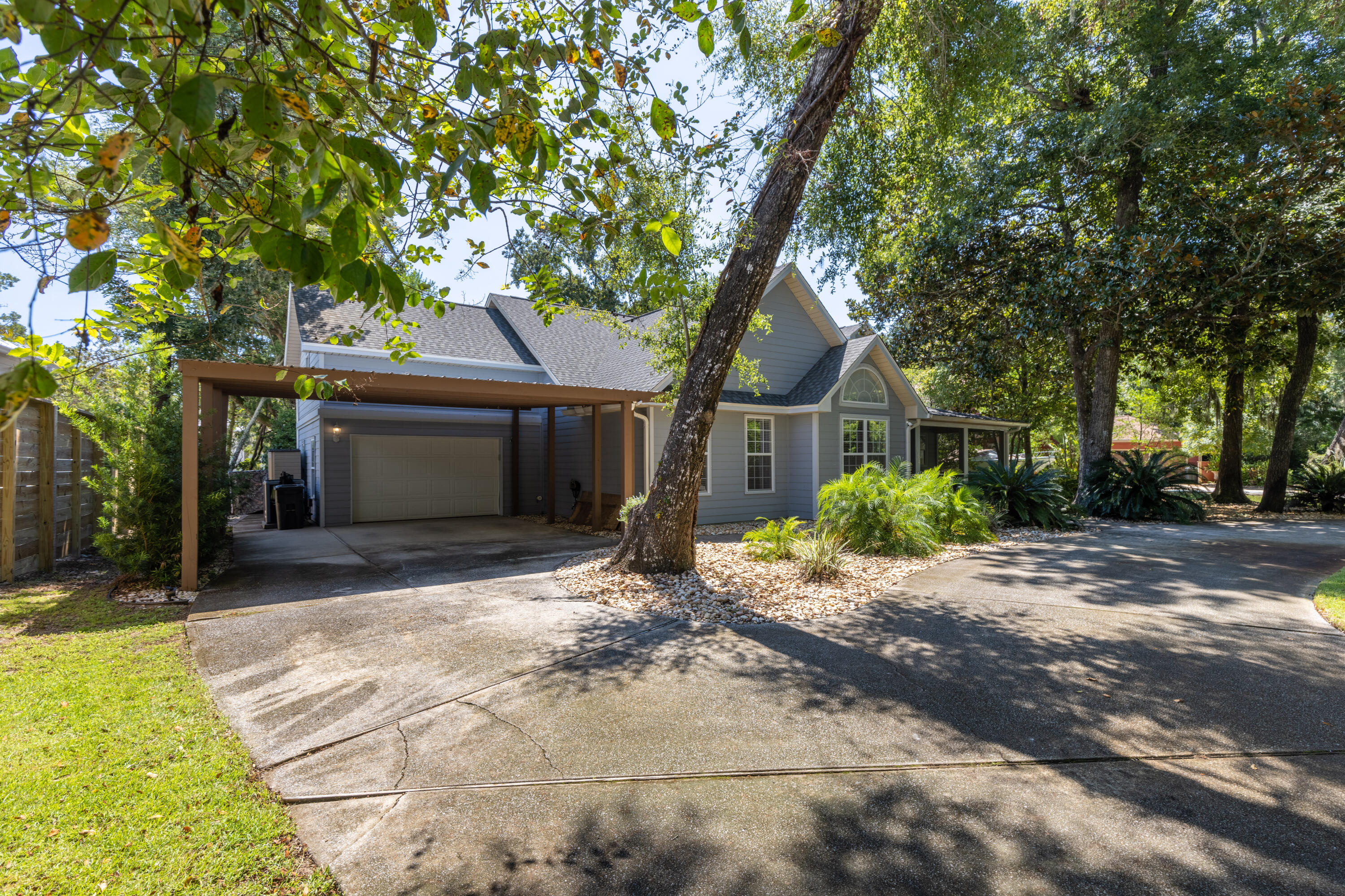 MOORES LANDING - Residential