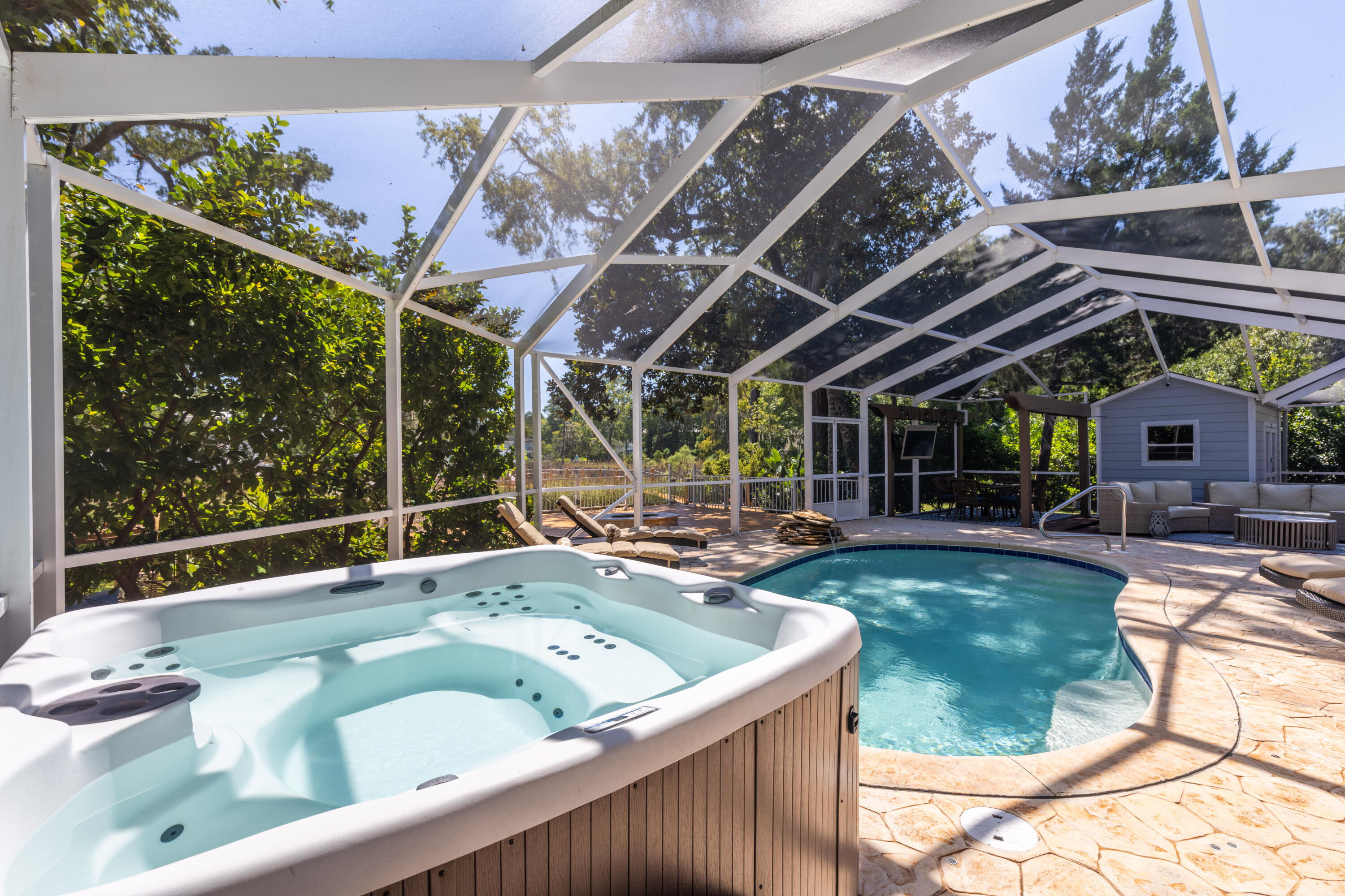 MOORES LANDING - Residential
